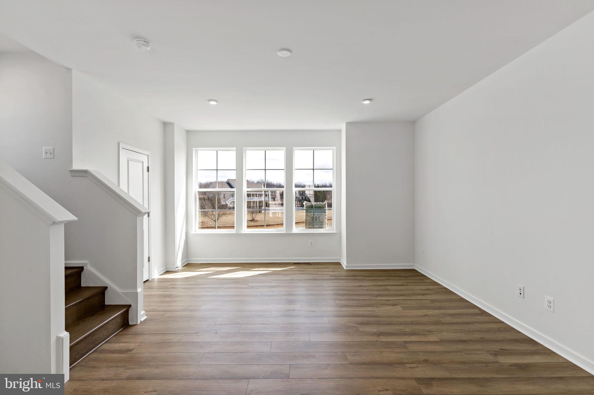 MARTINSBURG STATION - Residential