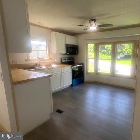 10 SAMMY'S MOBILE HOME PARK RD.