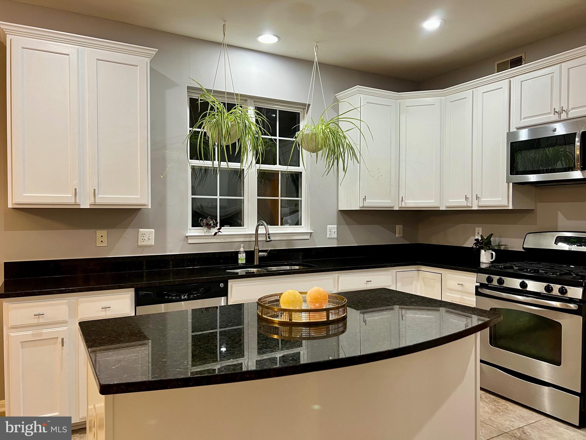 CENTRE RIDGE - Residential