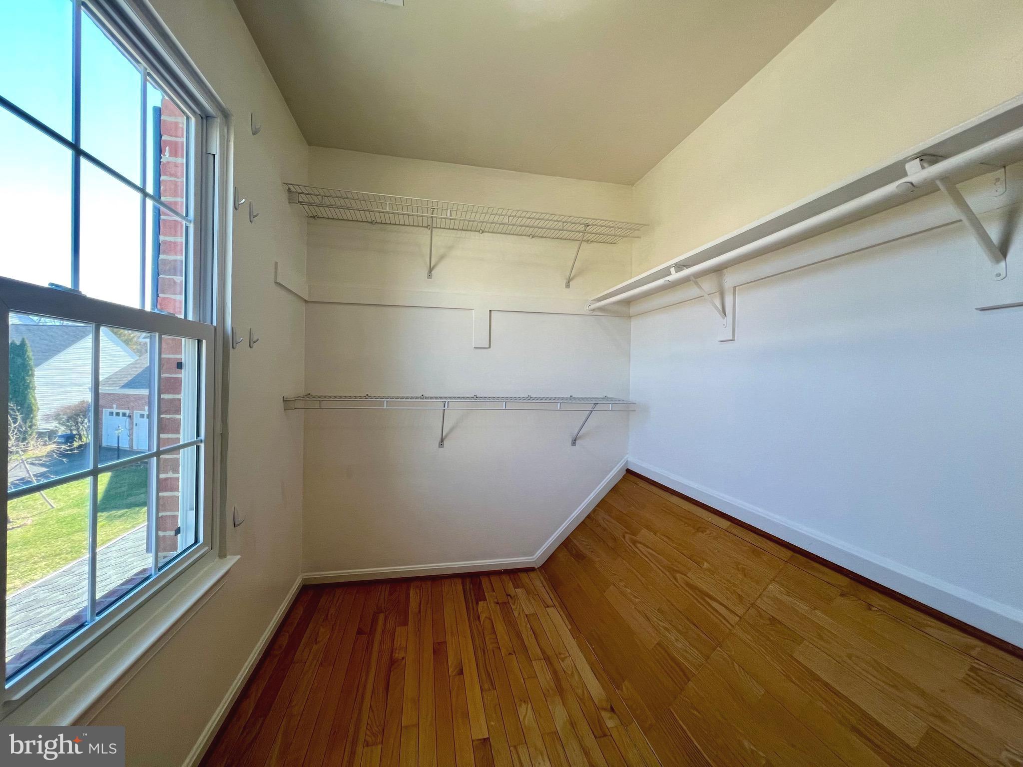 CENTRE RIDGE - Residential