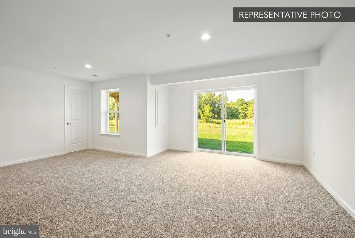 ELIZABETH VILLAGE - Residential