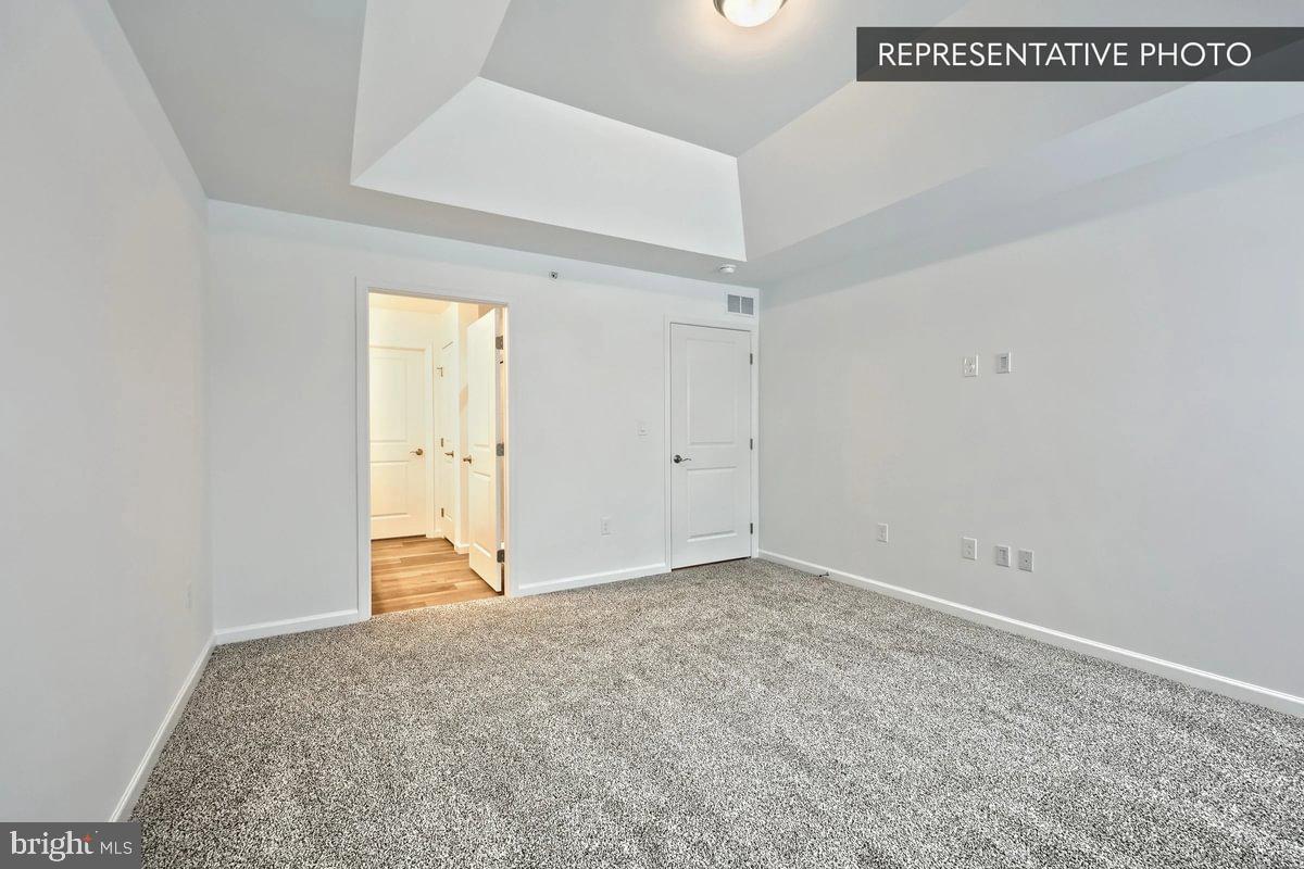 ELIZABETH VILLAGE - Residential