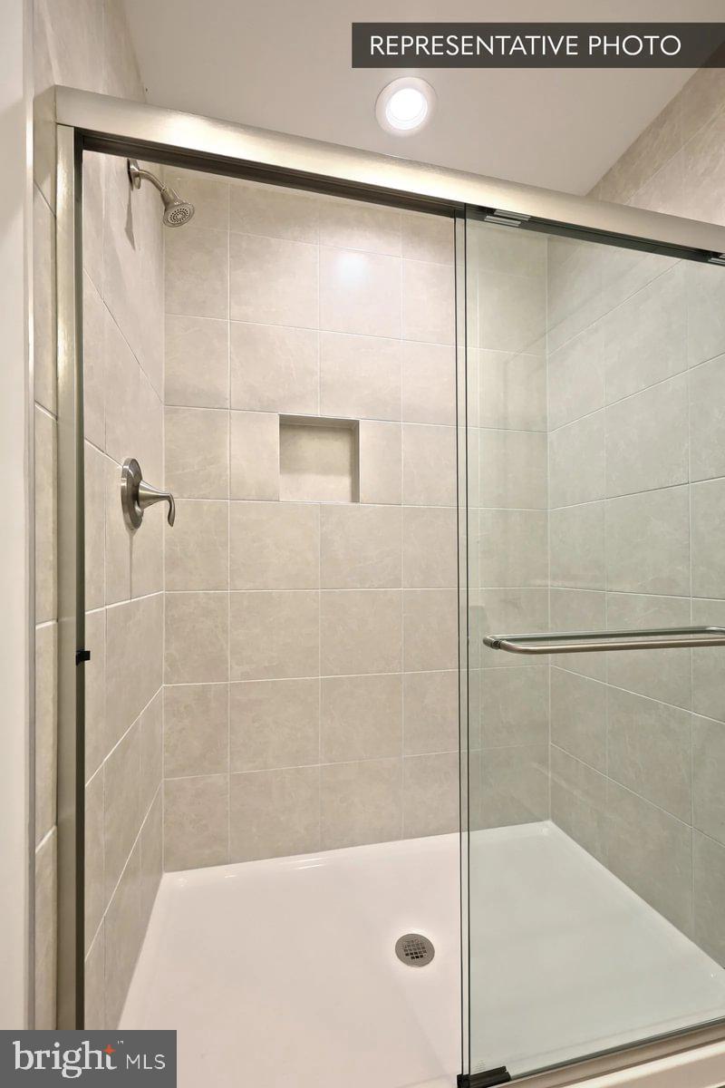 ELIZABETH VILLAGE - Residential