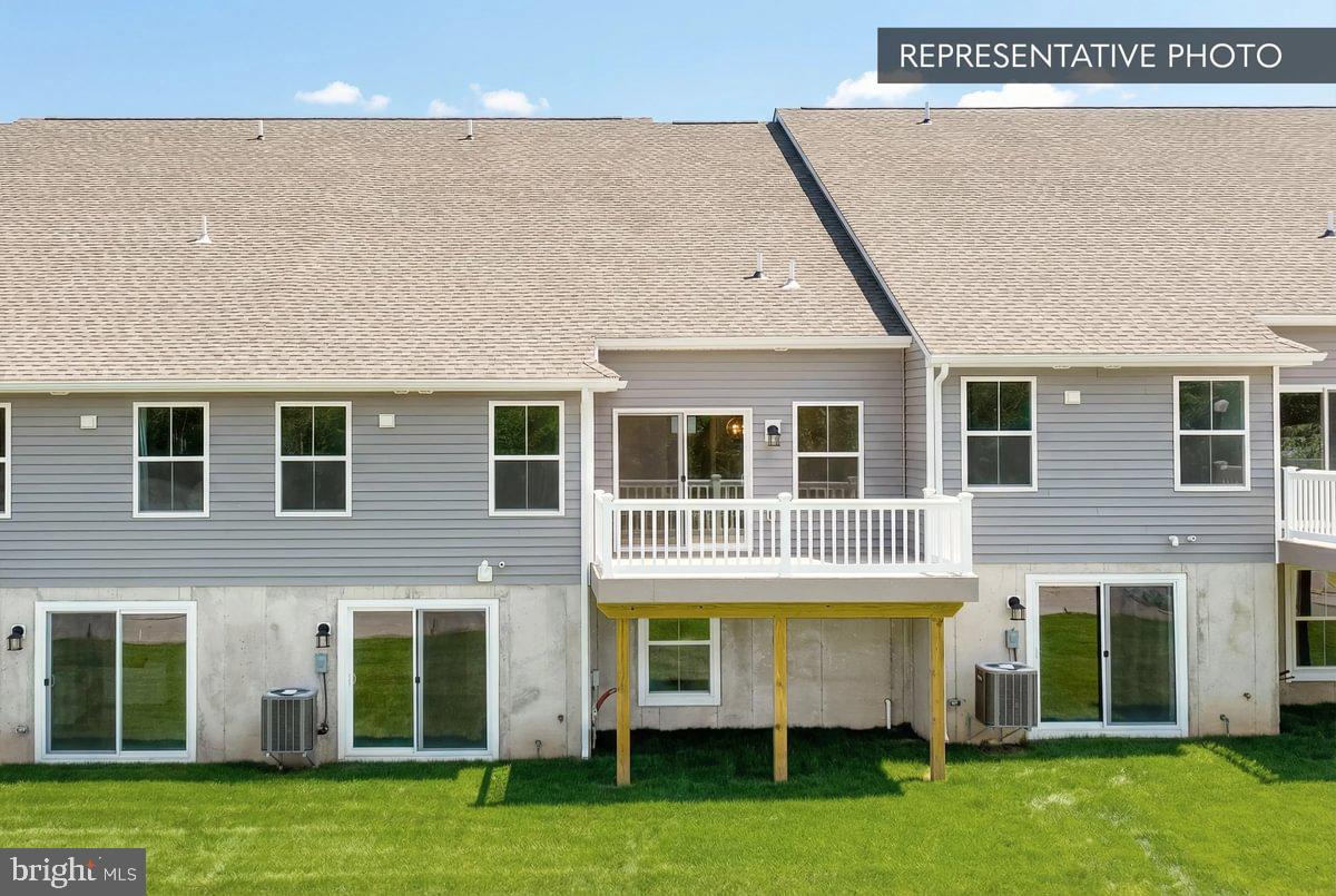 ELIZABETH VILLAGE - Residential