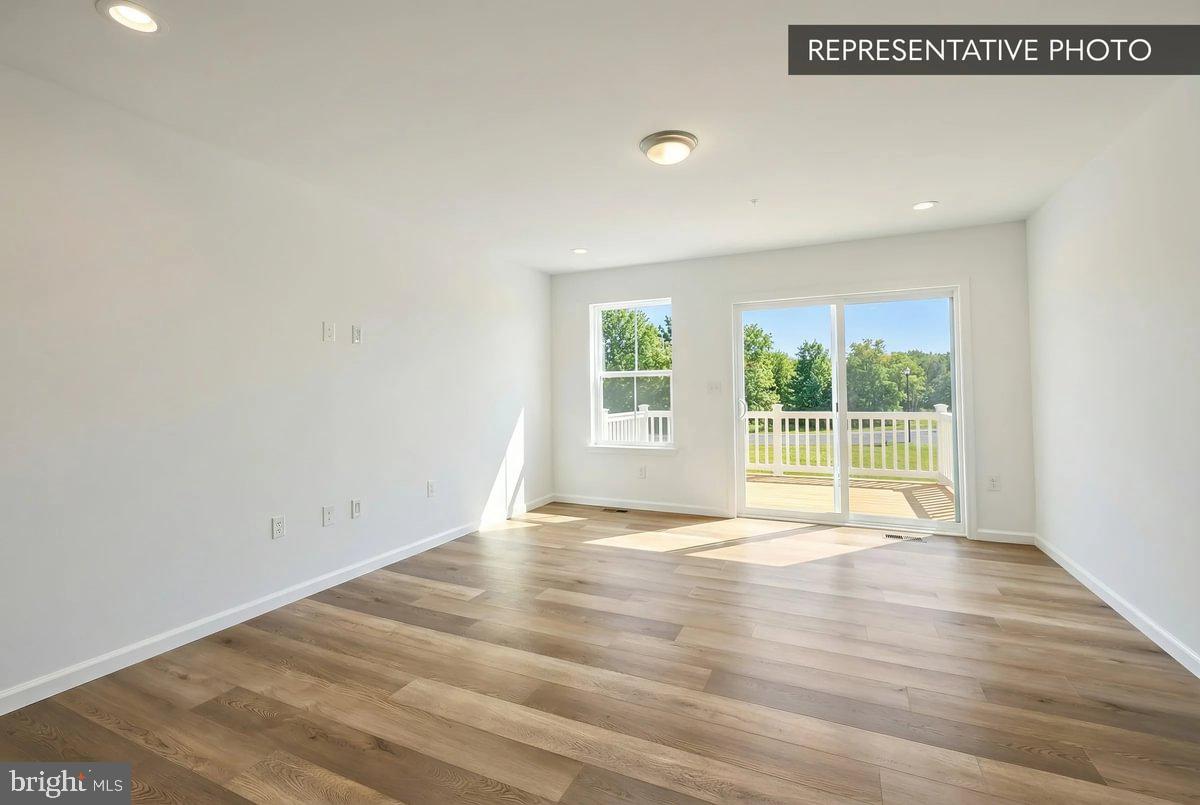 ELIZABETH VILLAGE - Residential