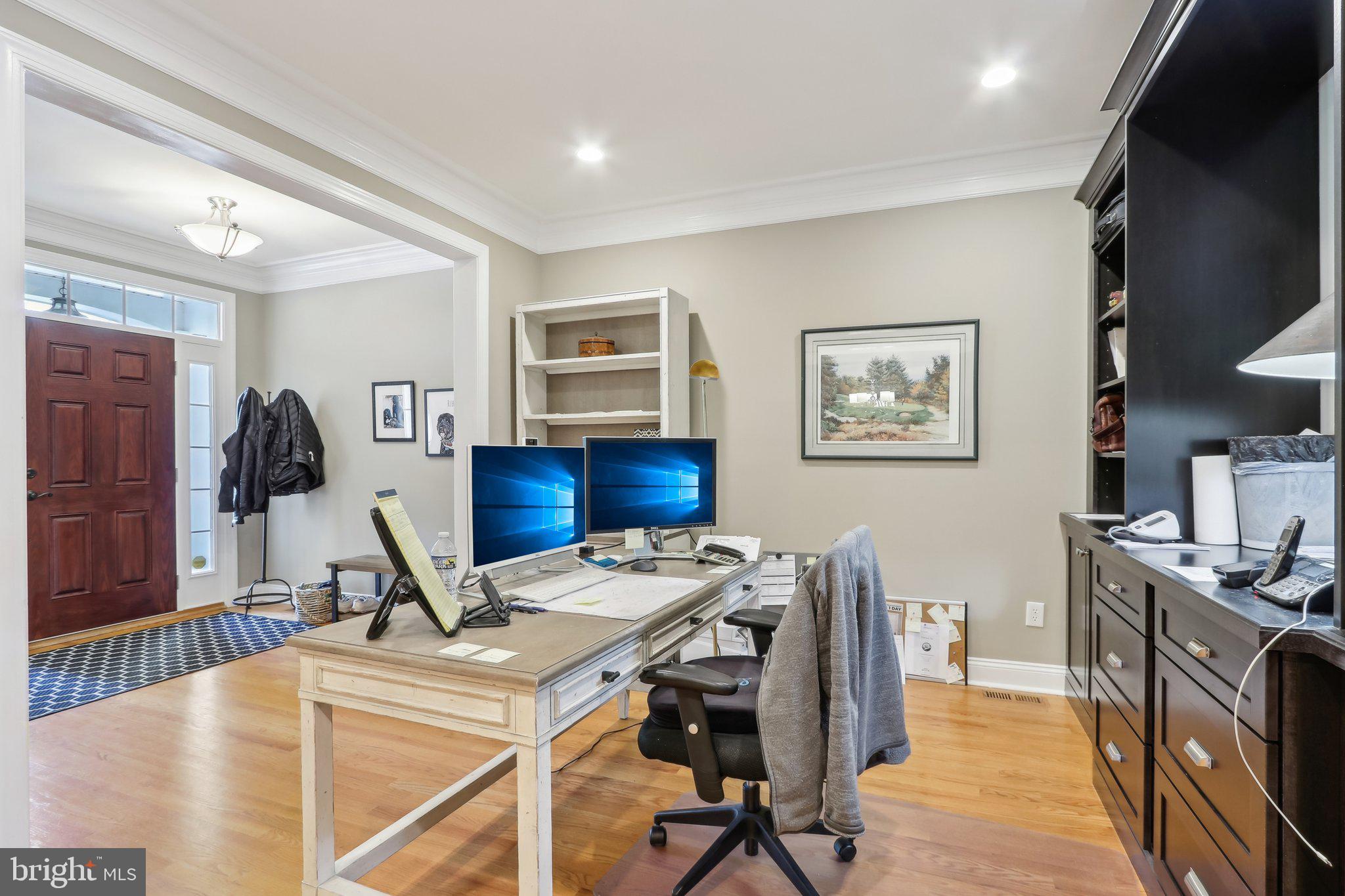 COLD POINT MANOR - Residential