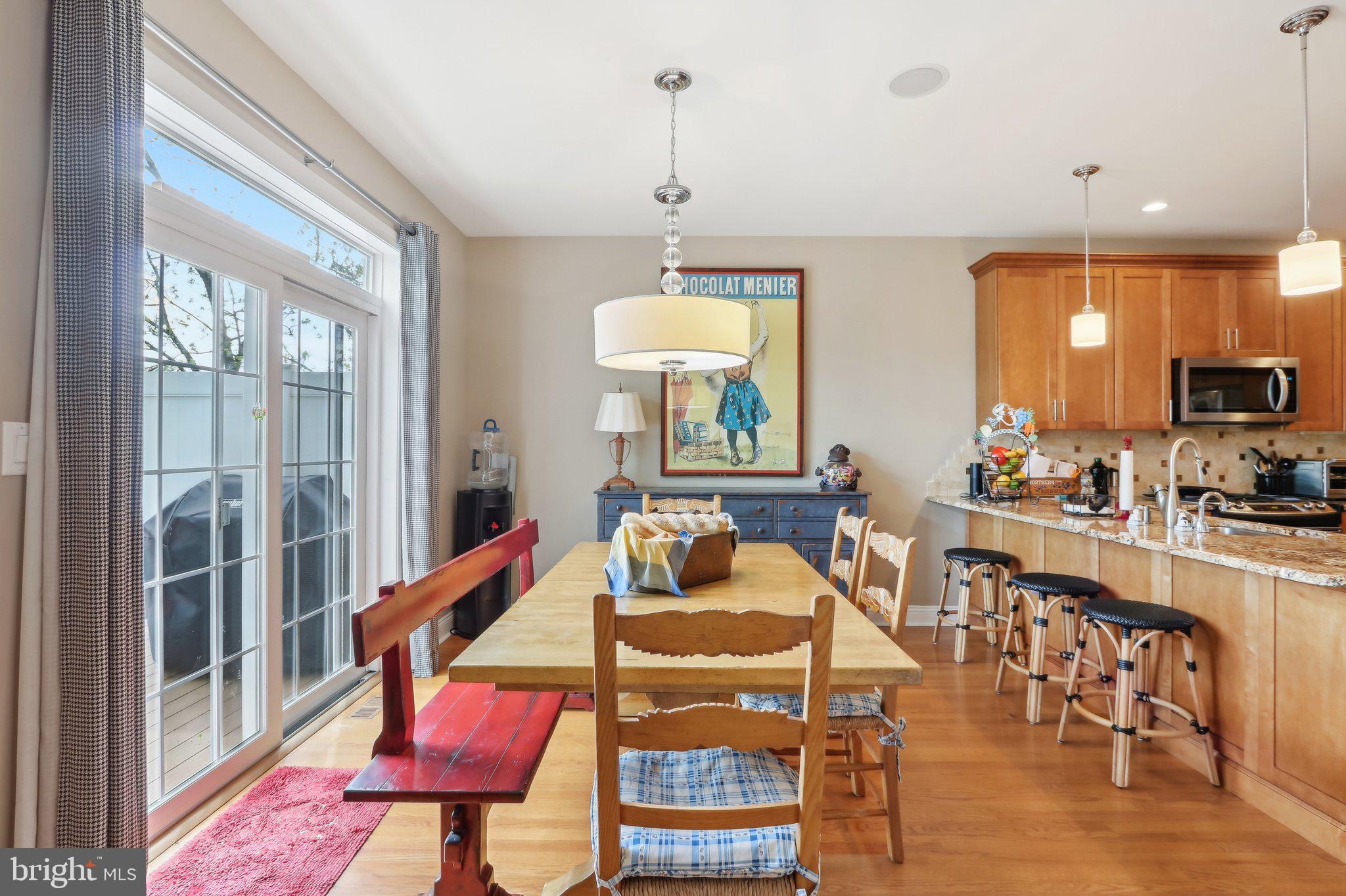 COLD POINT MANOR - Residential