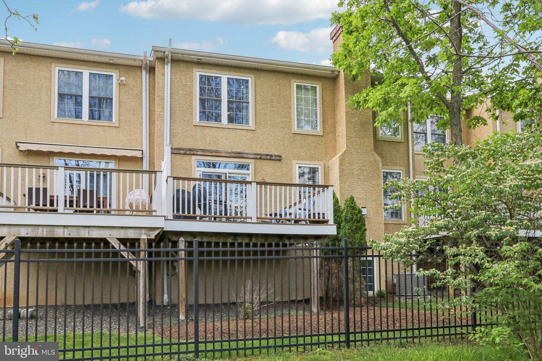 COLD POINT MANOR - Residential