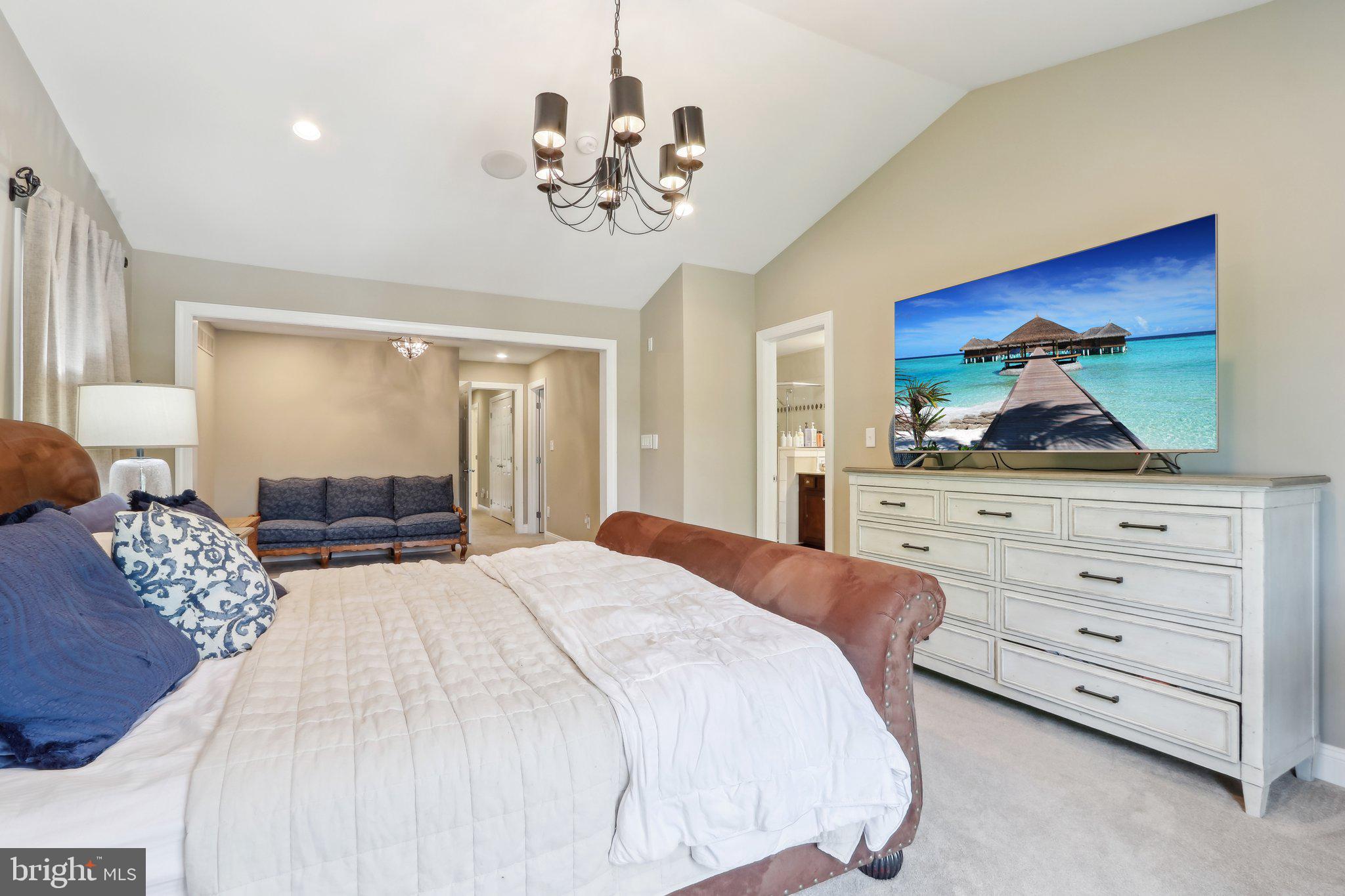 COLD POINT MANOR - Residential