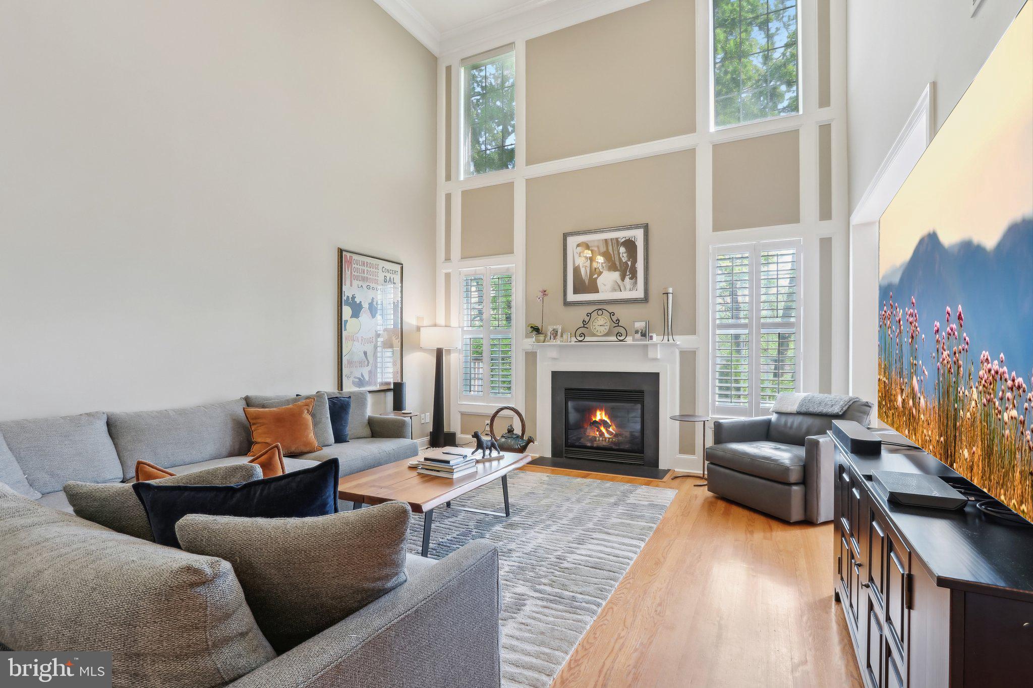 COLD POINT MANOR - Residential