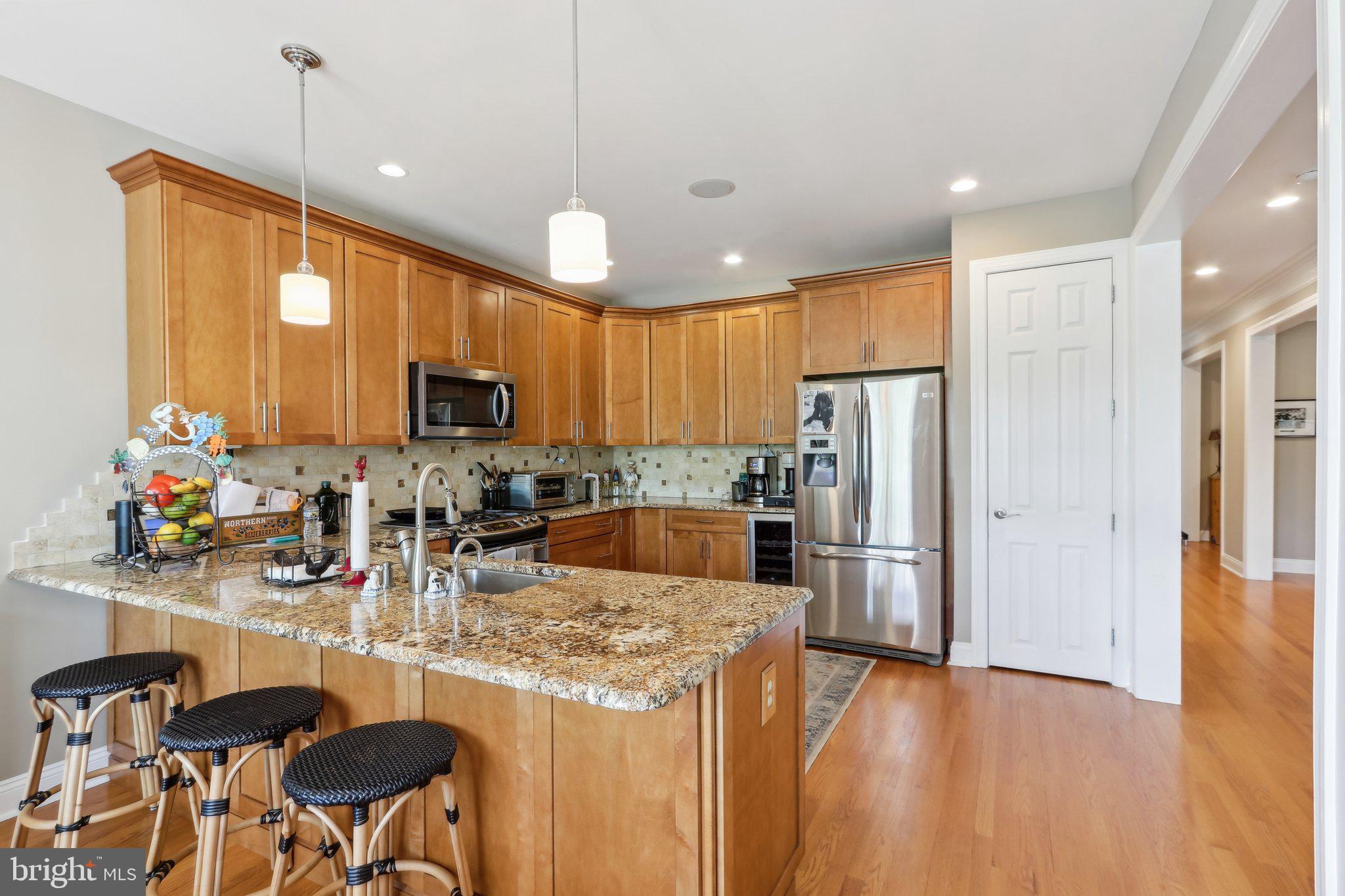 COLD POINT MANOR - Residential