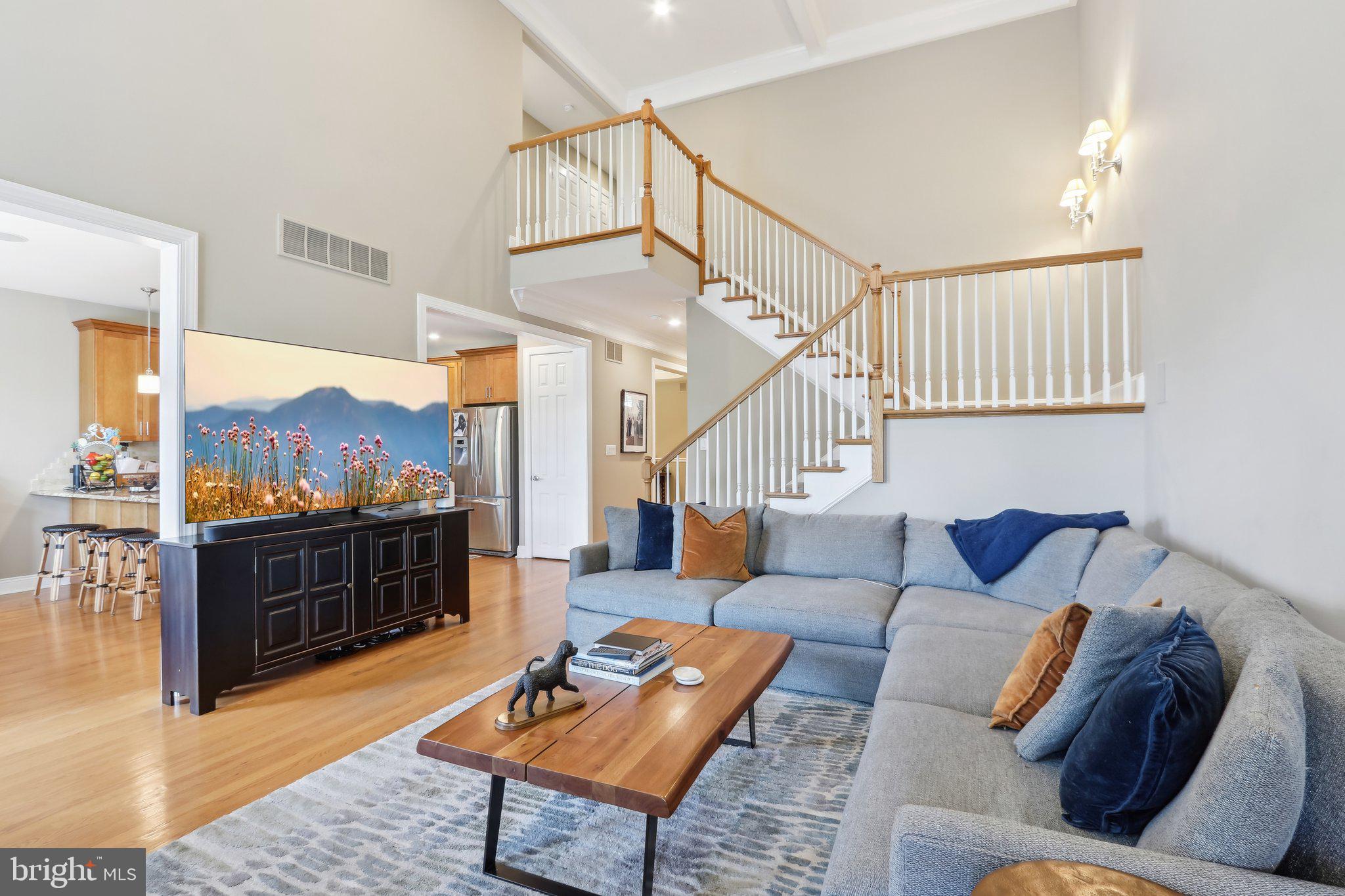 COLD POINT MANOR - Residential