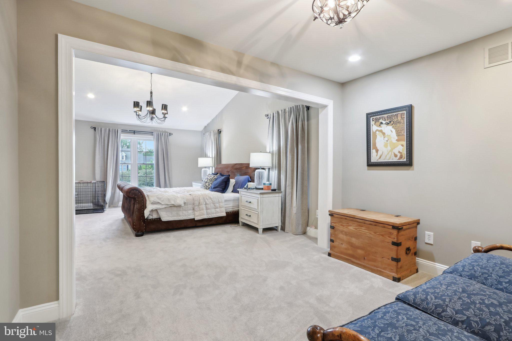 COLD POINT MANOR - Residential