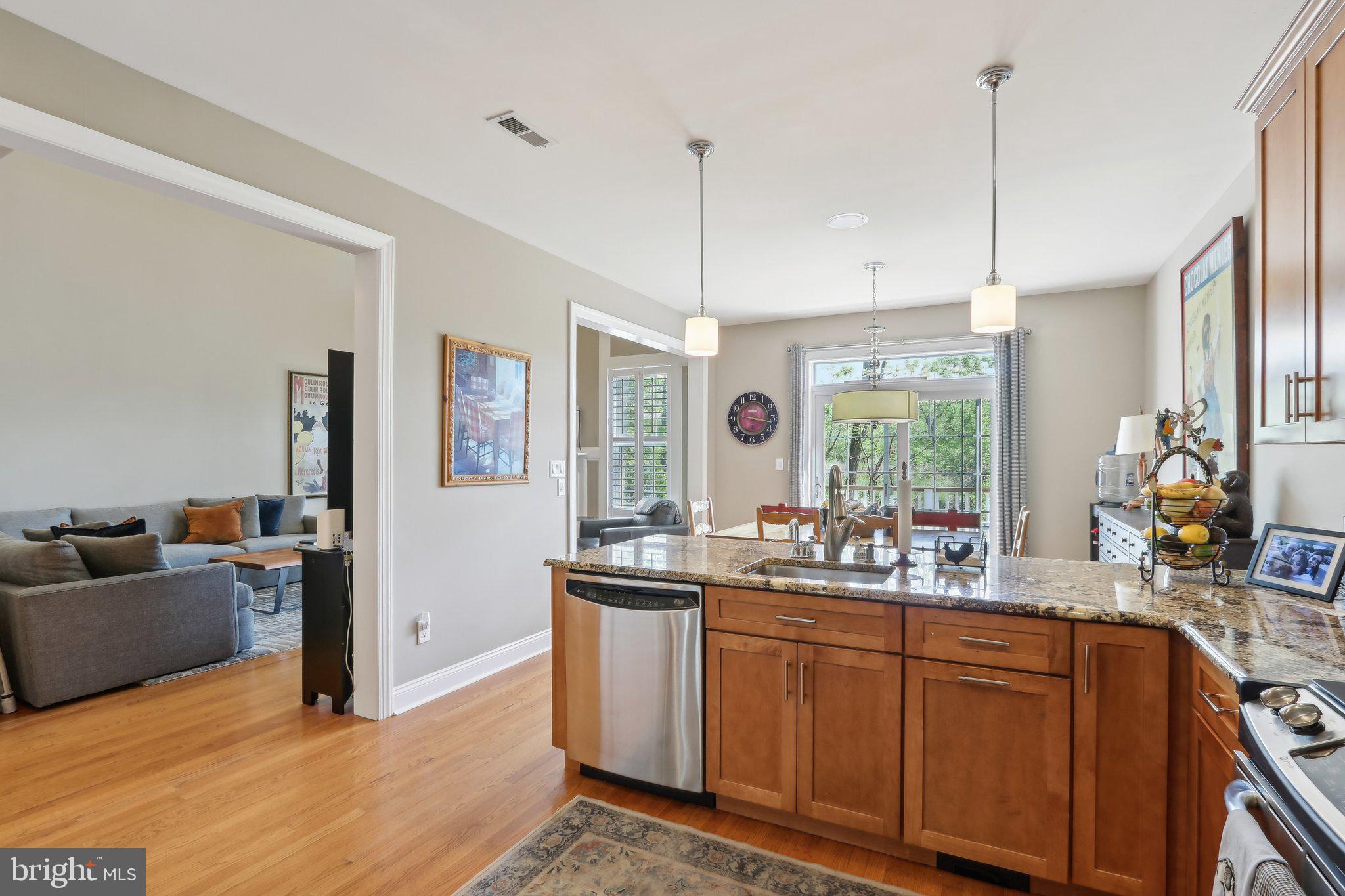 COLD POINT MANOR - Residential