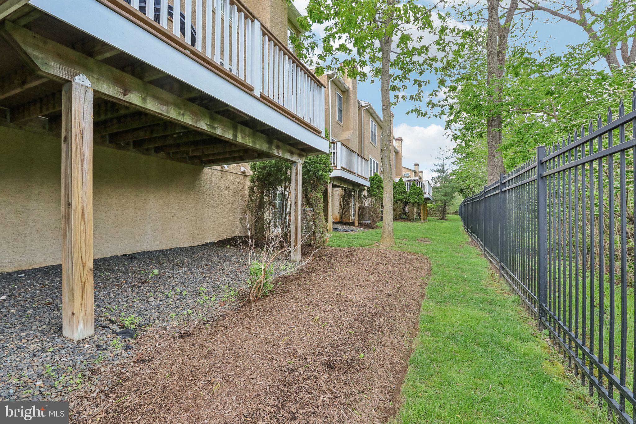 COLD POINT MANOR - Residential