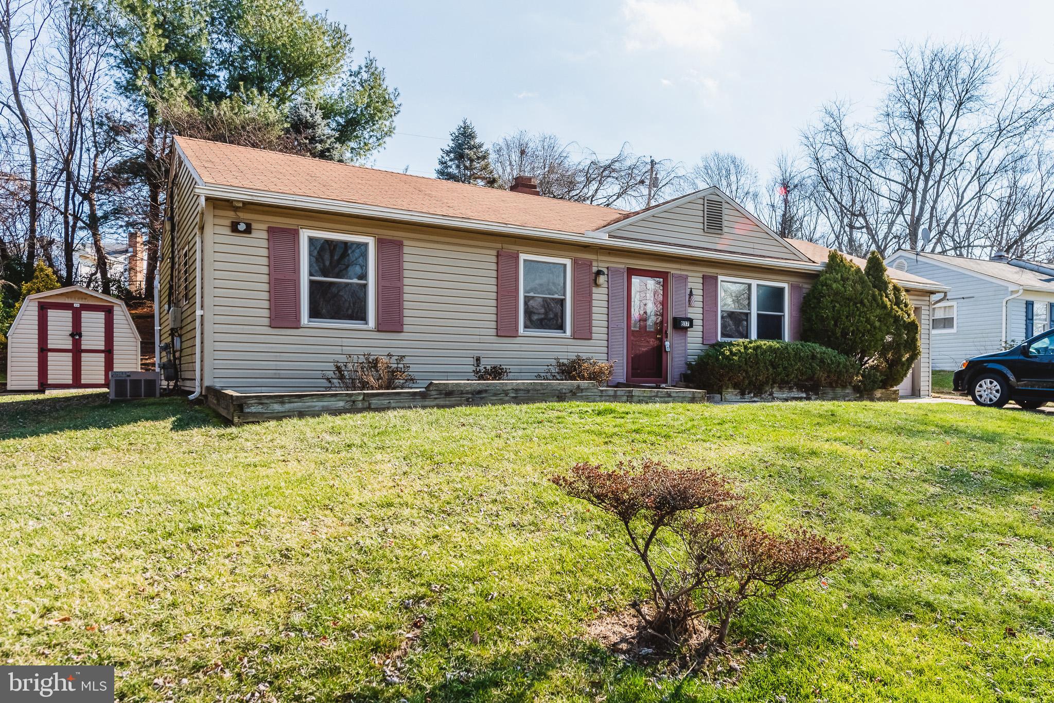 EDGE MEAD - Residential