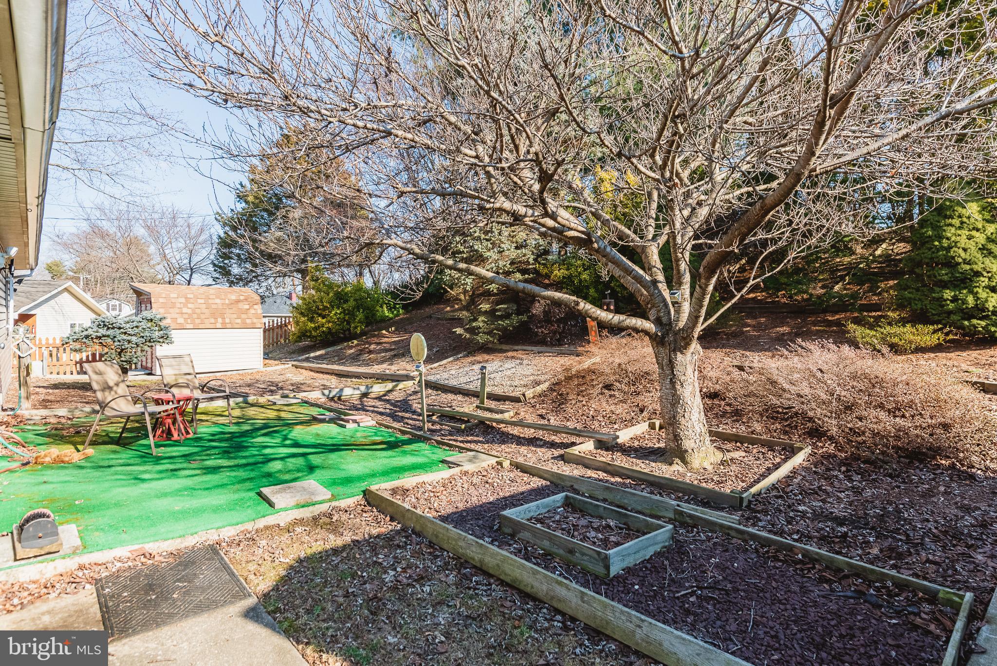 EDGE MEAD - Residential