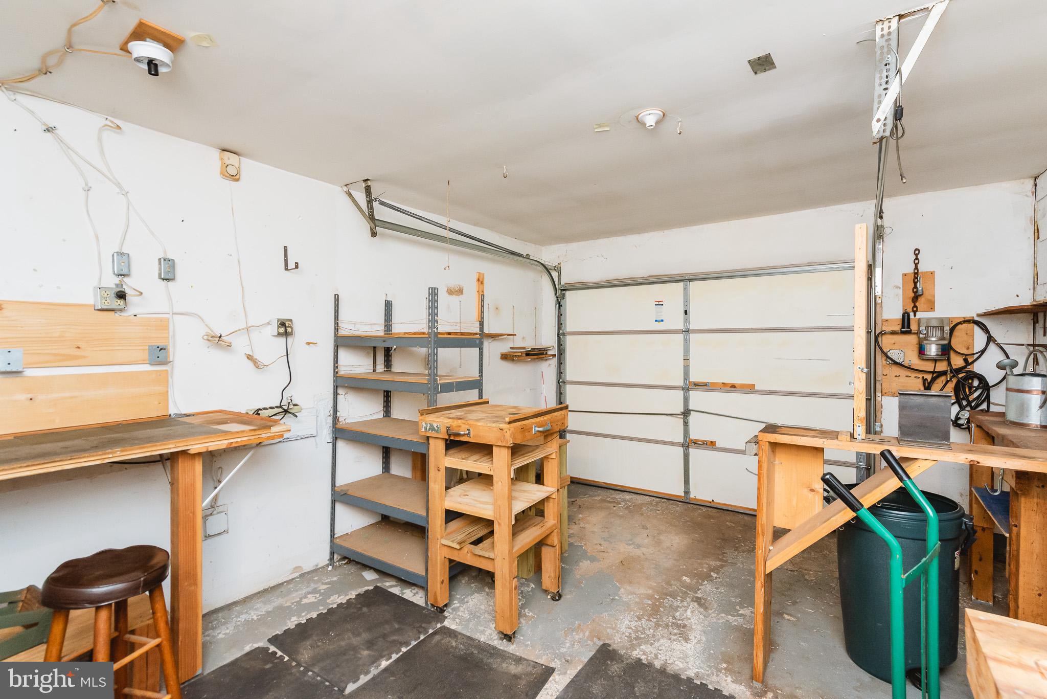 EDGE MEAD - Residential