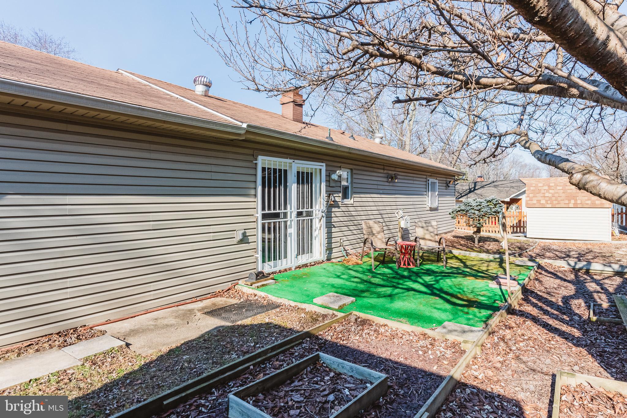 EDGE MEAD - Residential