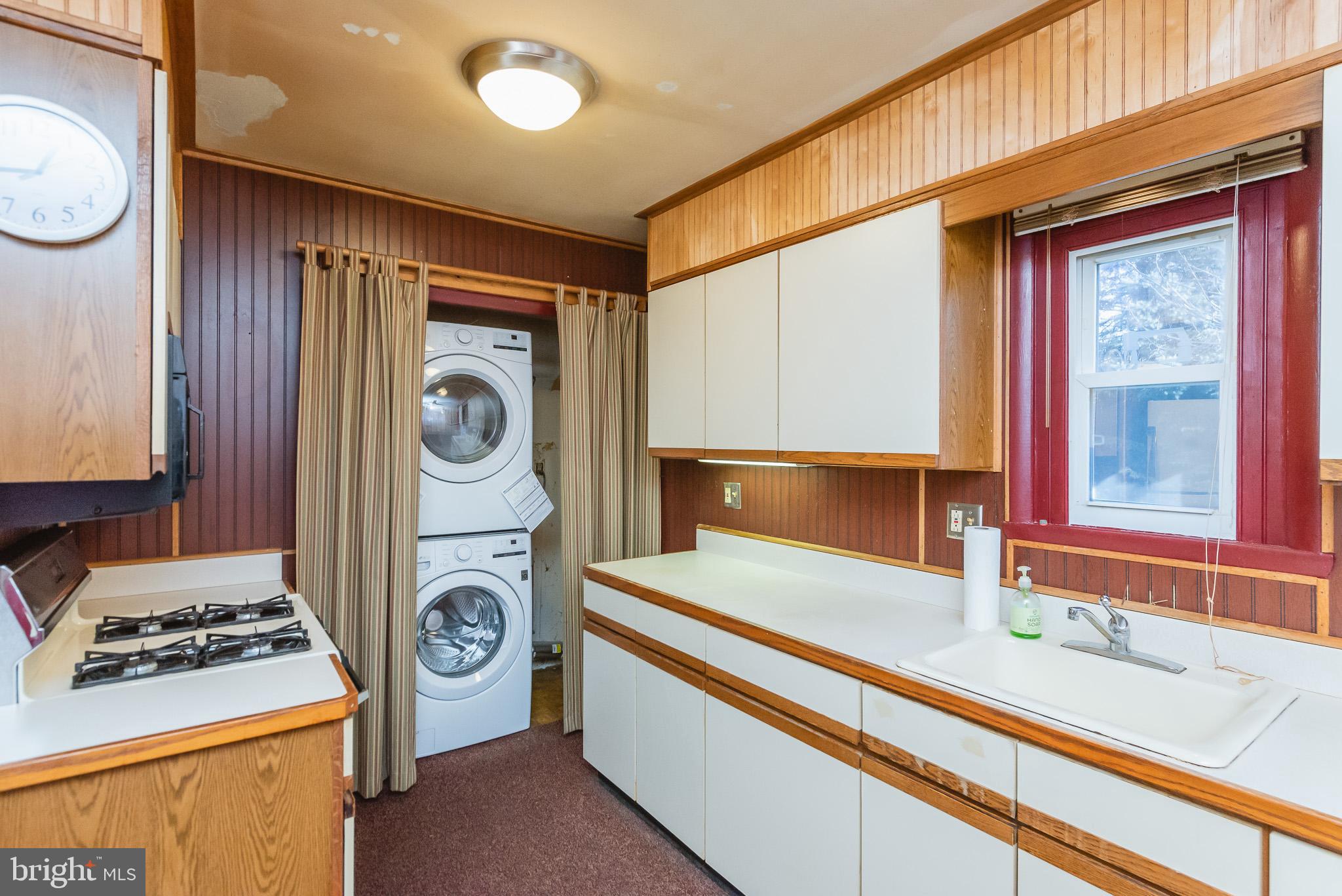 EDGE MEAD - Residential