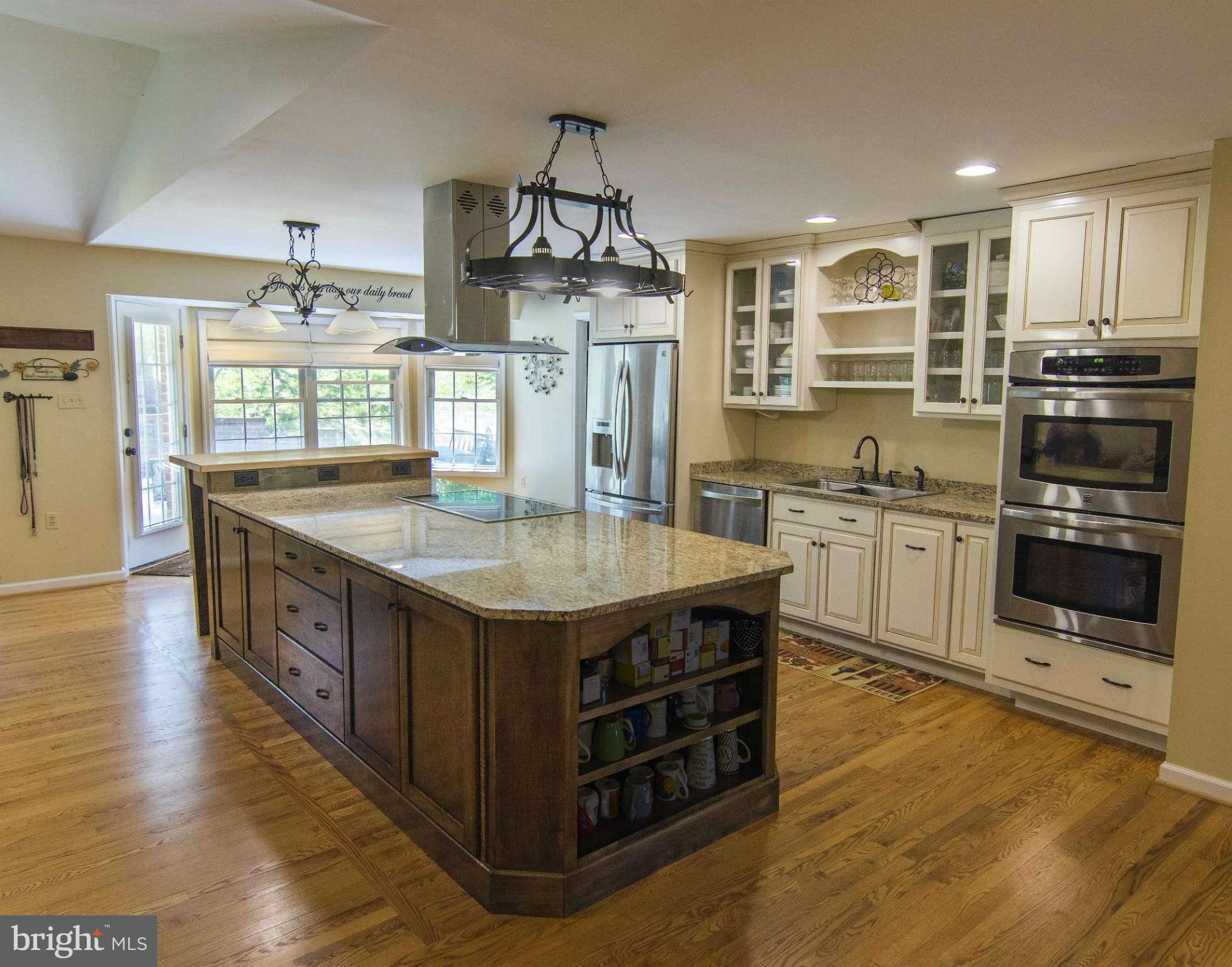 SHEN SHORES - Residential