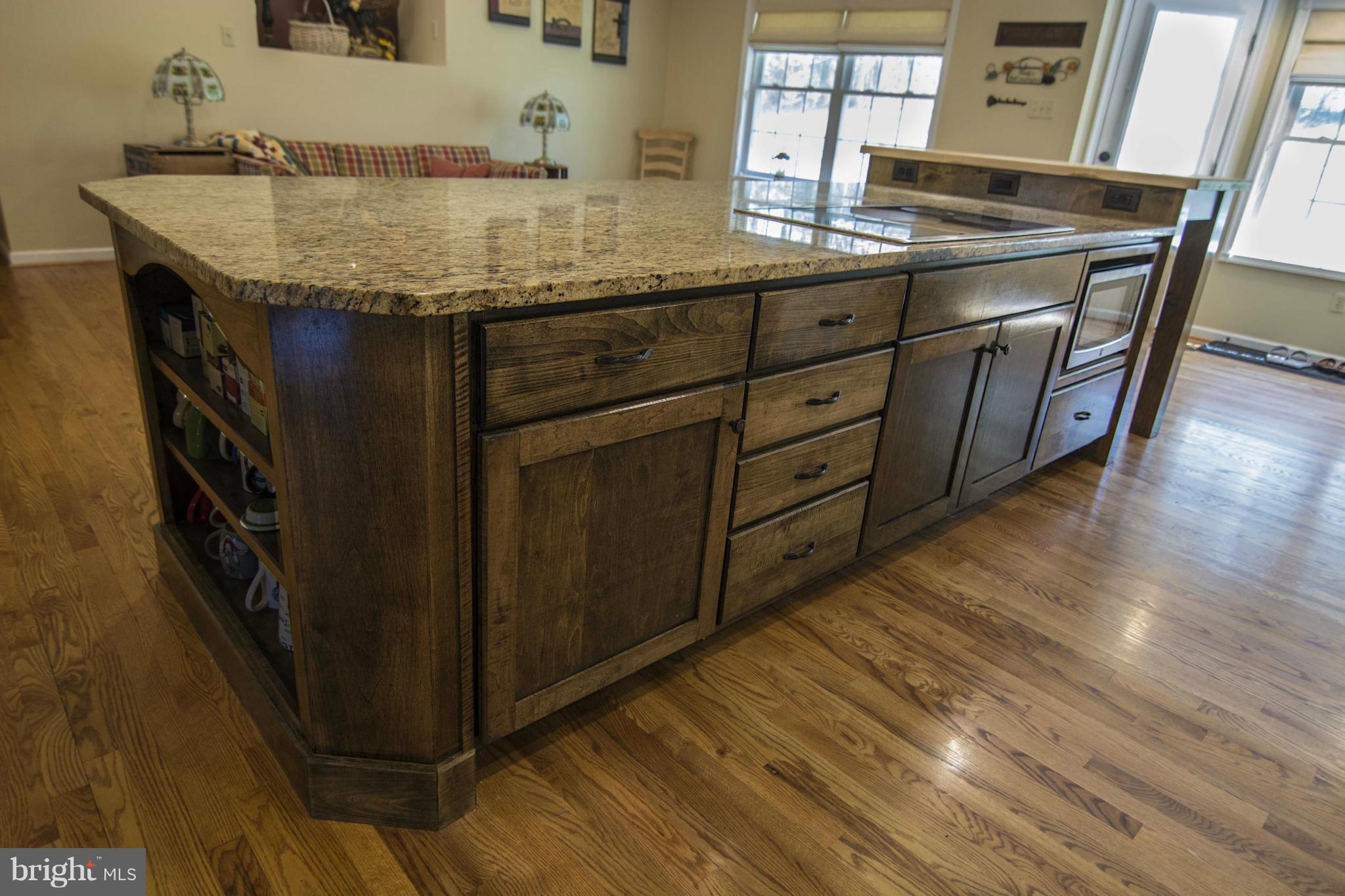 SHEN SHORES - Residential