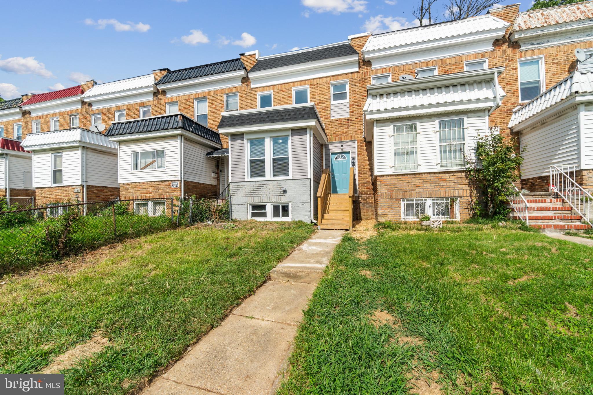 PARKLANE - Residential Lease