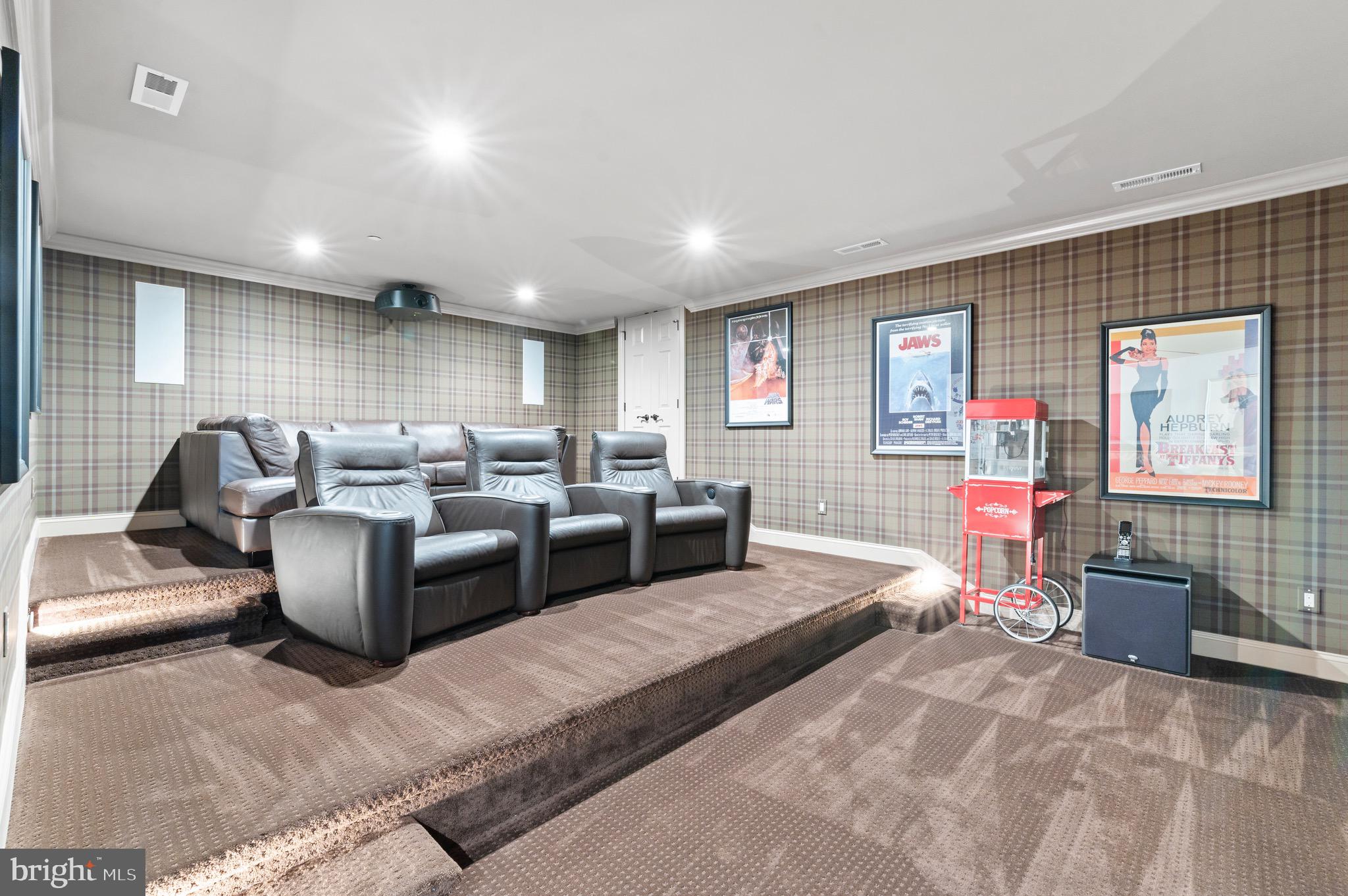 WHITE HORSE - Residential