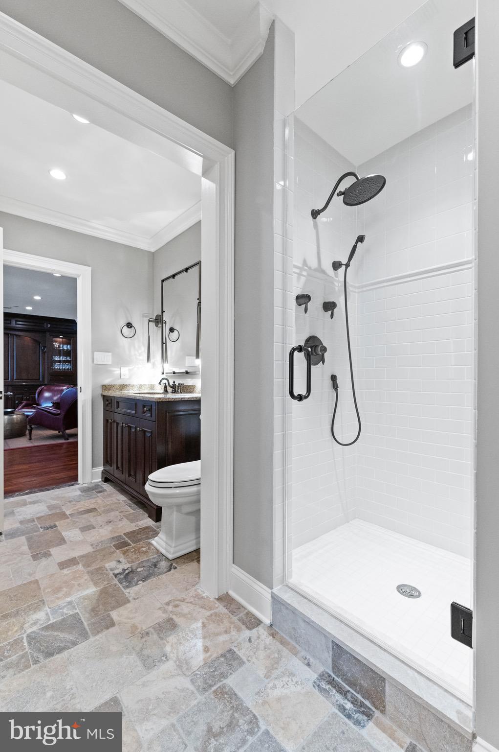 WHITE HORSE - Residential