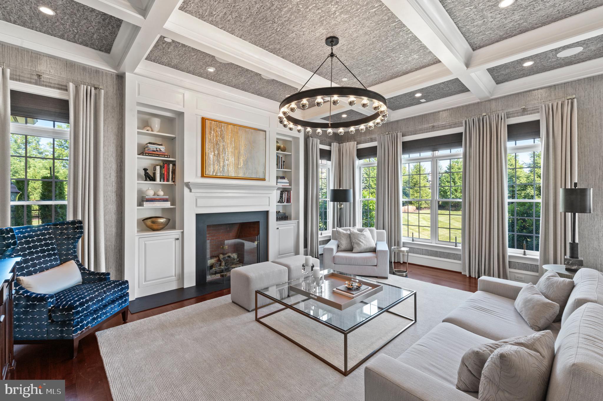 WHITE HORSE - Residential