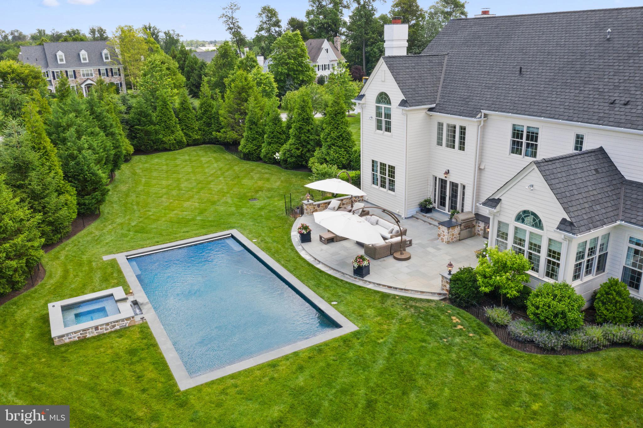 WHITE HORSE - Residential