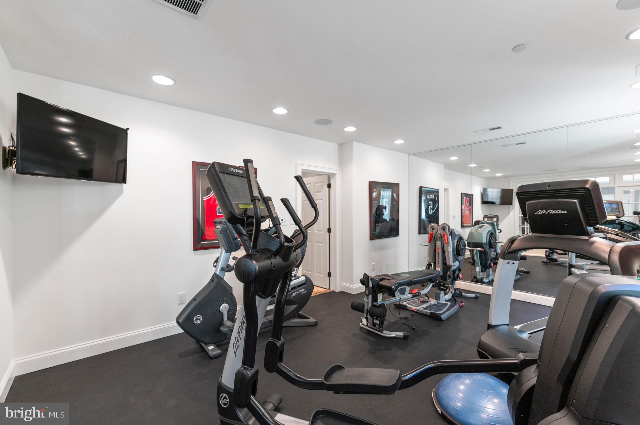 WHITE HORSE - Residential