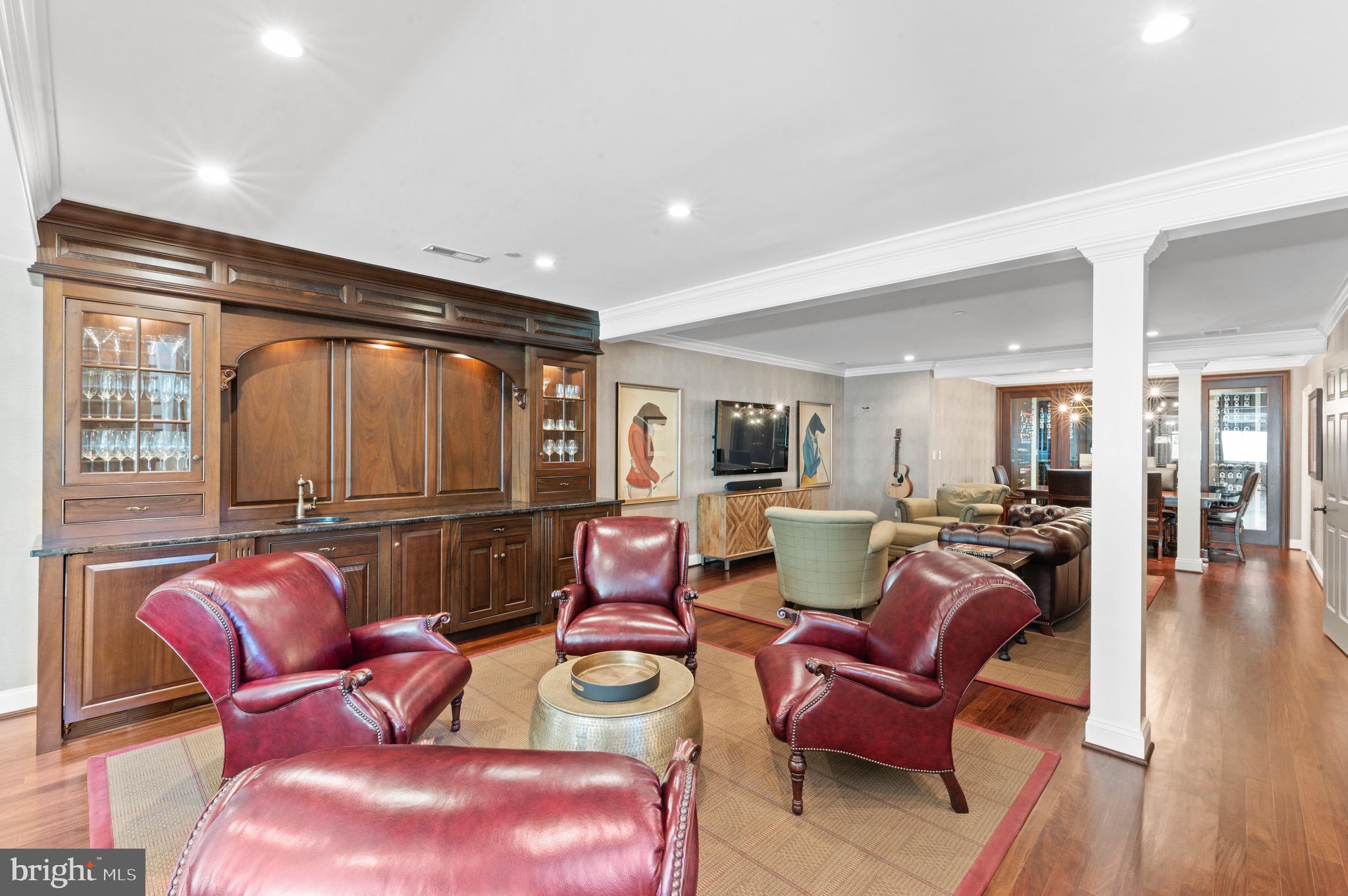 WHITE HORSE - Residential