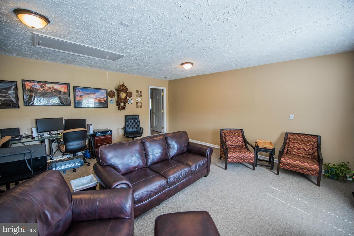 PEBBLE RIDGE - Residential