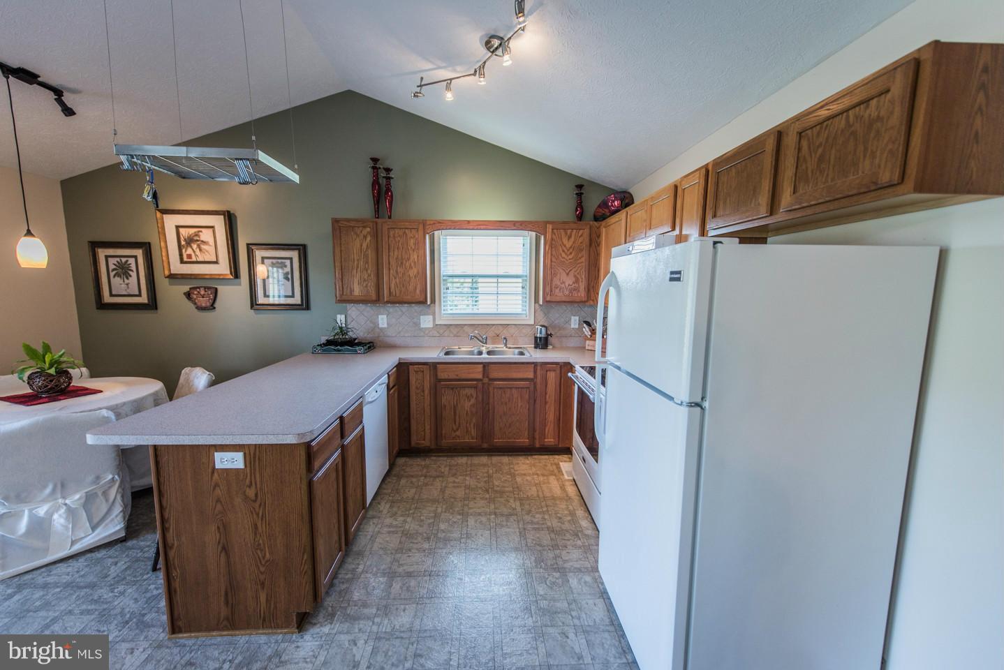 PEBBLE RIDGE - Residential