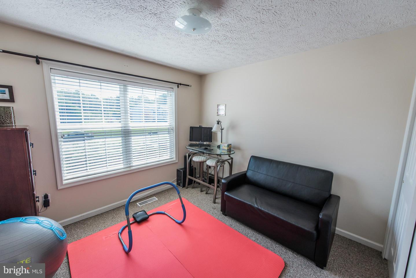 PEBBLE RIDGE - Residential