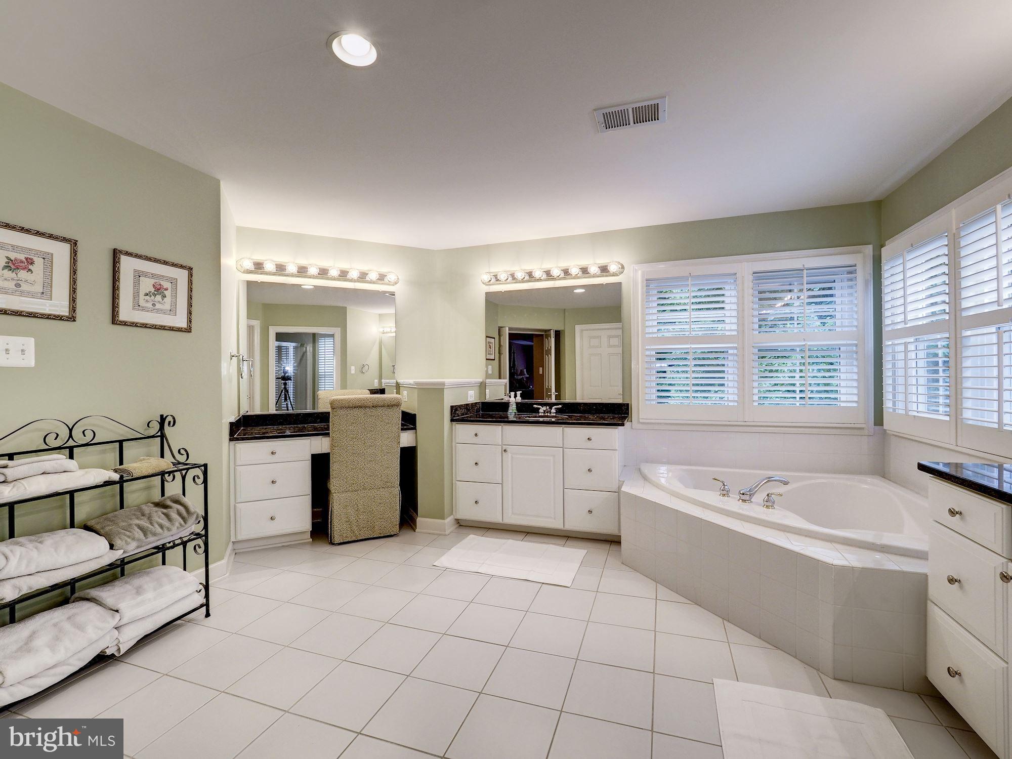 ALTA VISTA - Residential