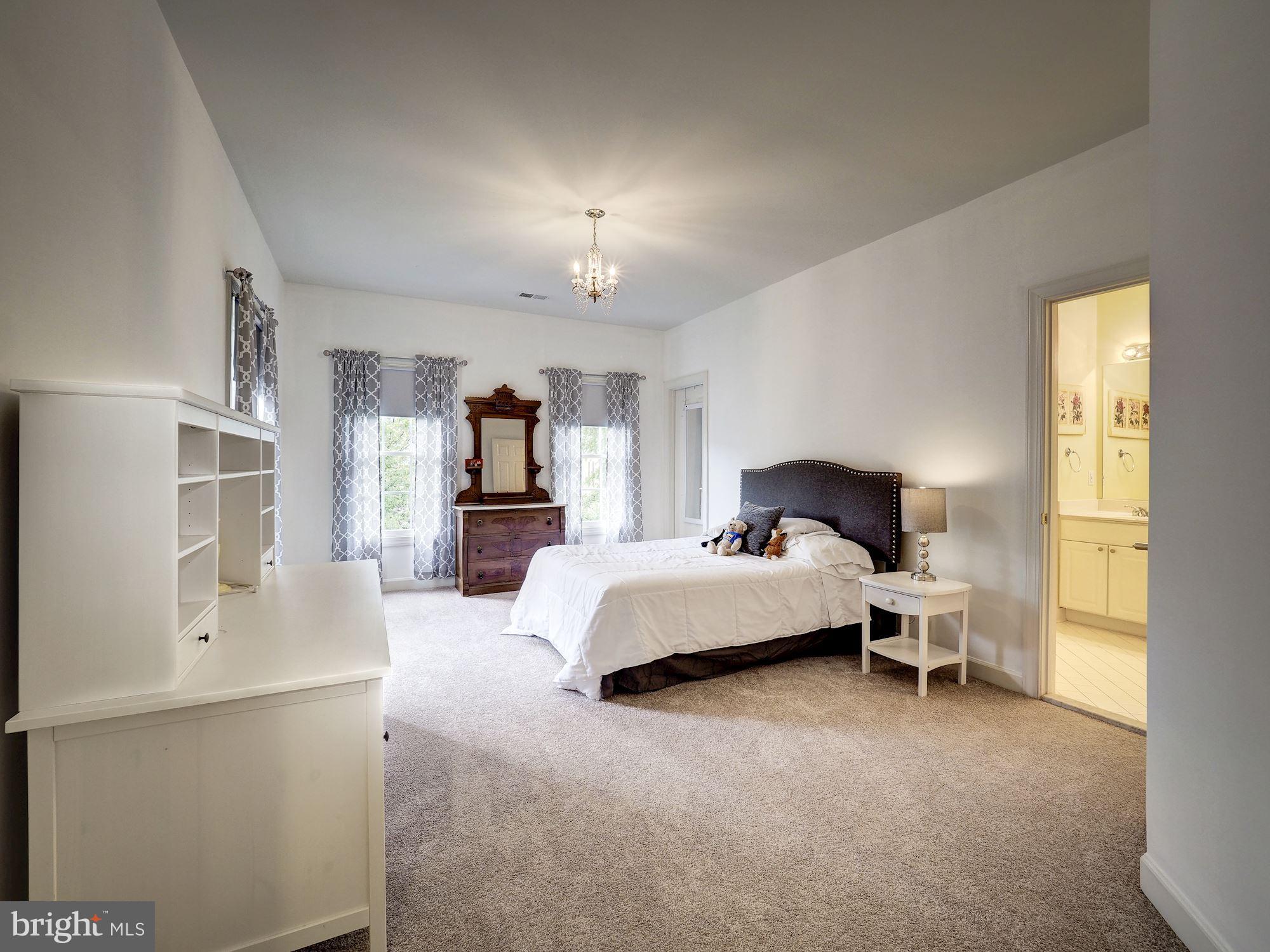 ALTA VISTA - Residential