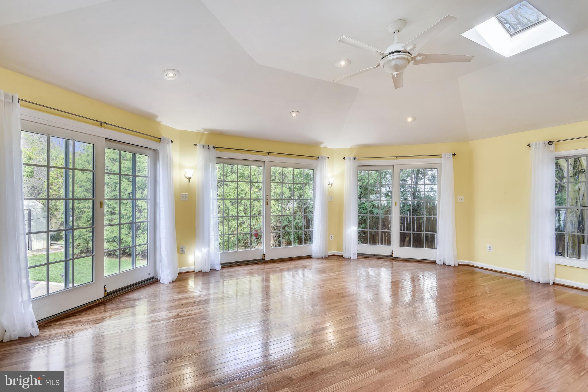 ANNANDALE TERRACE - Residential