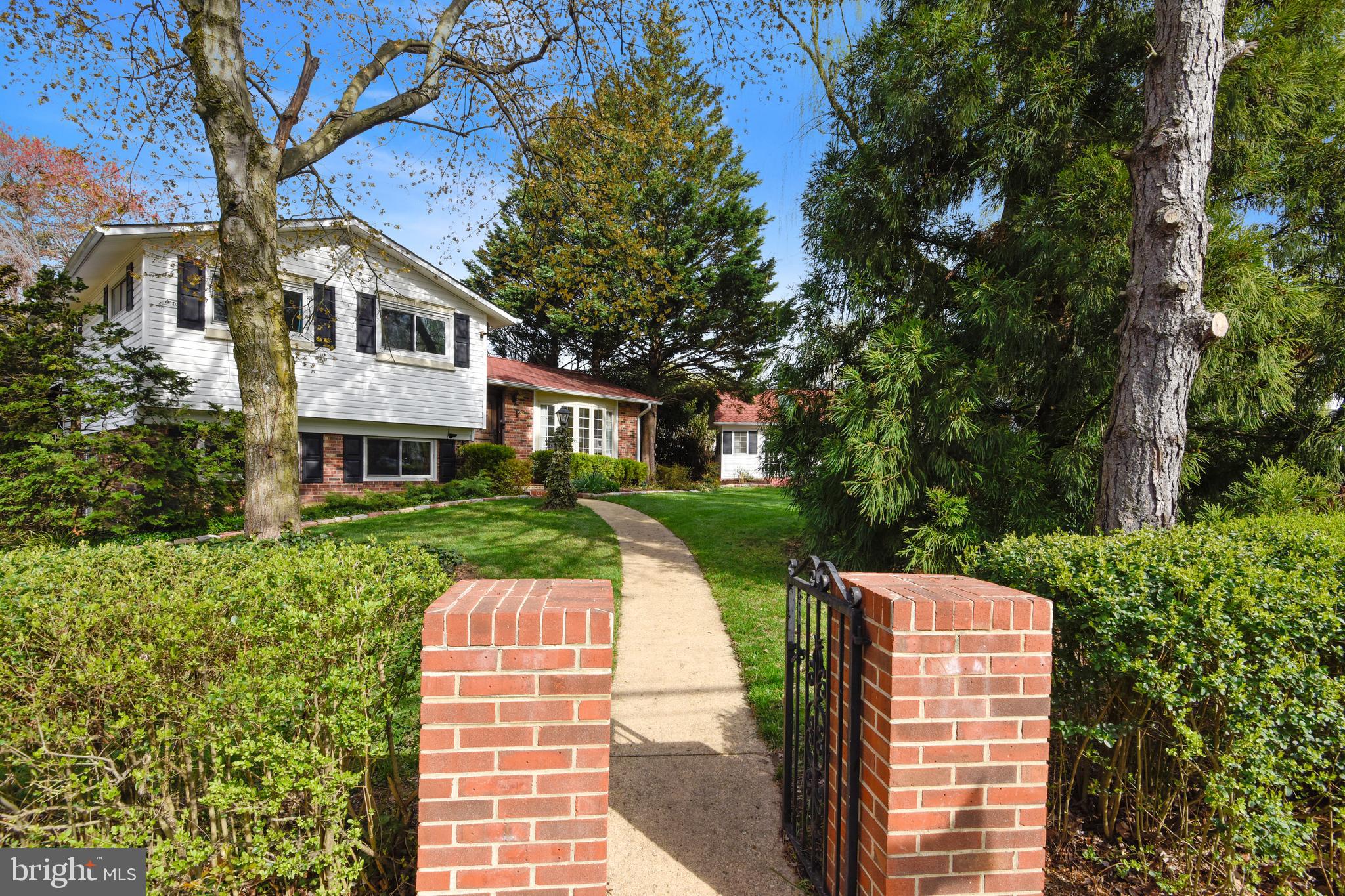 ANNANDALE TERRACE - Residential