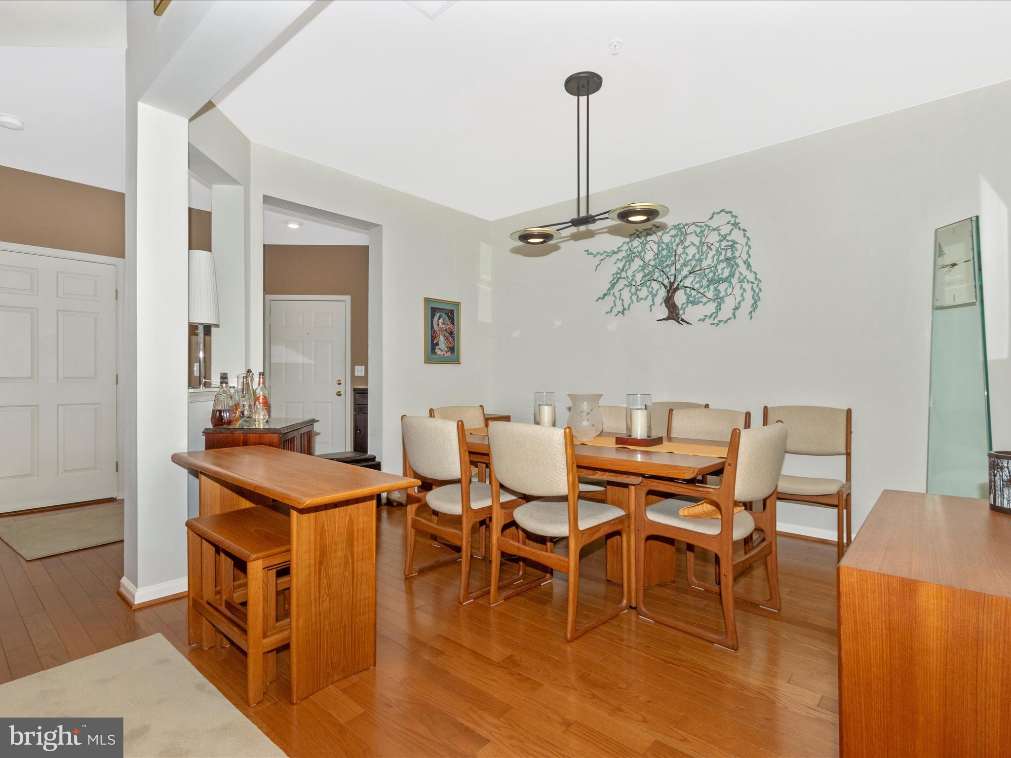 VILLAGE OF MILL RUN - Residential