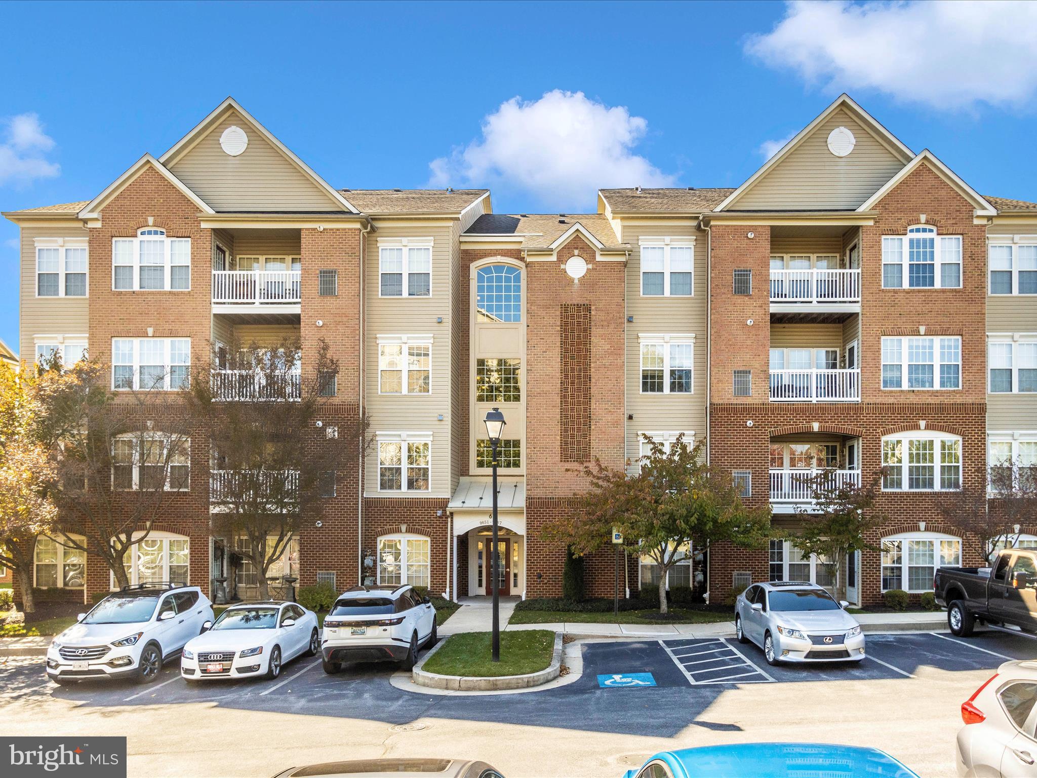 VILLAGE OF MILL RUN - Residential