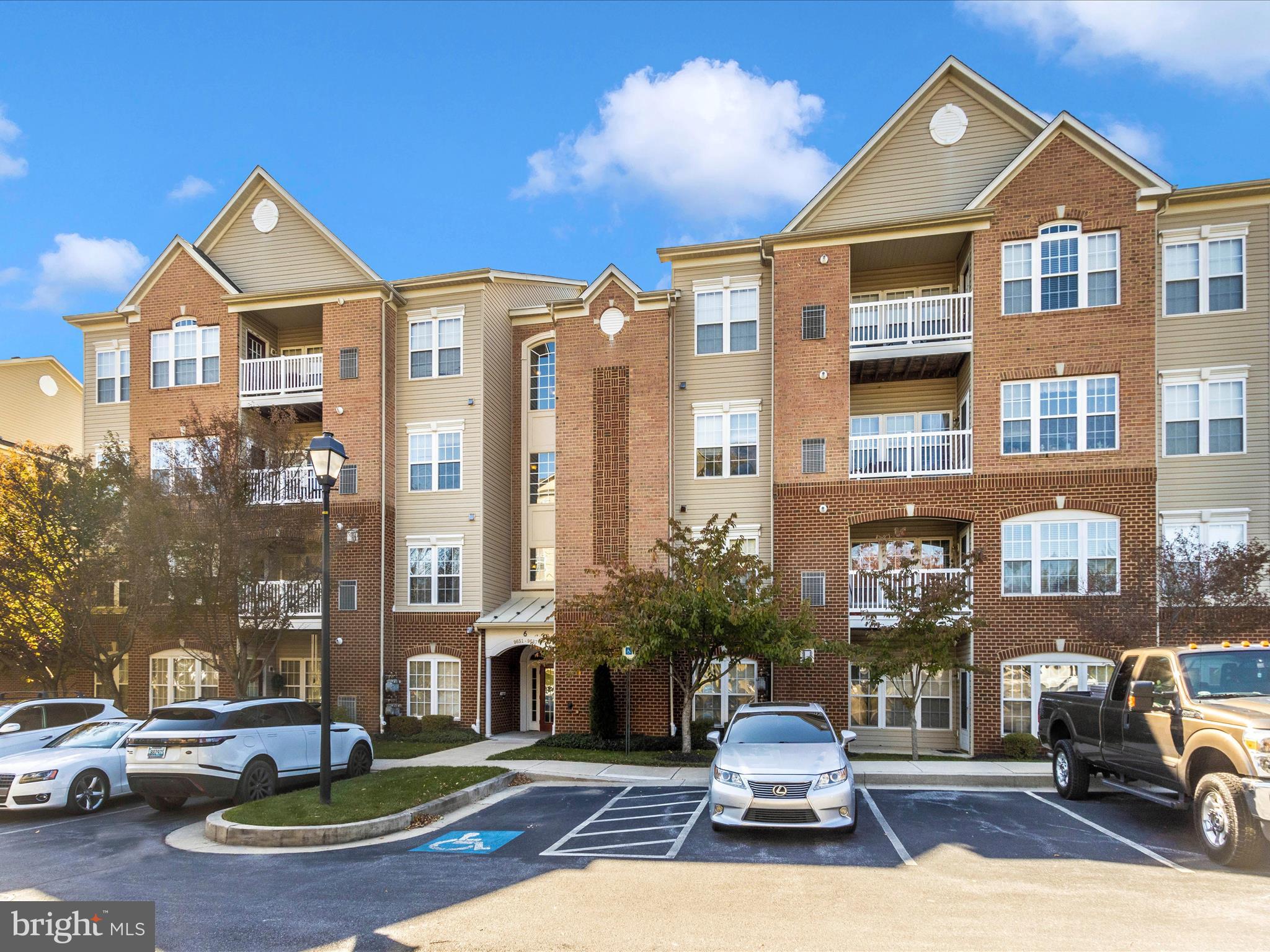 VILLAGE OF MILL RUN - Residential