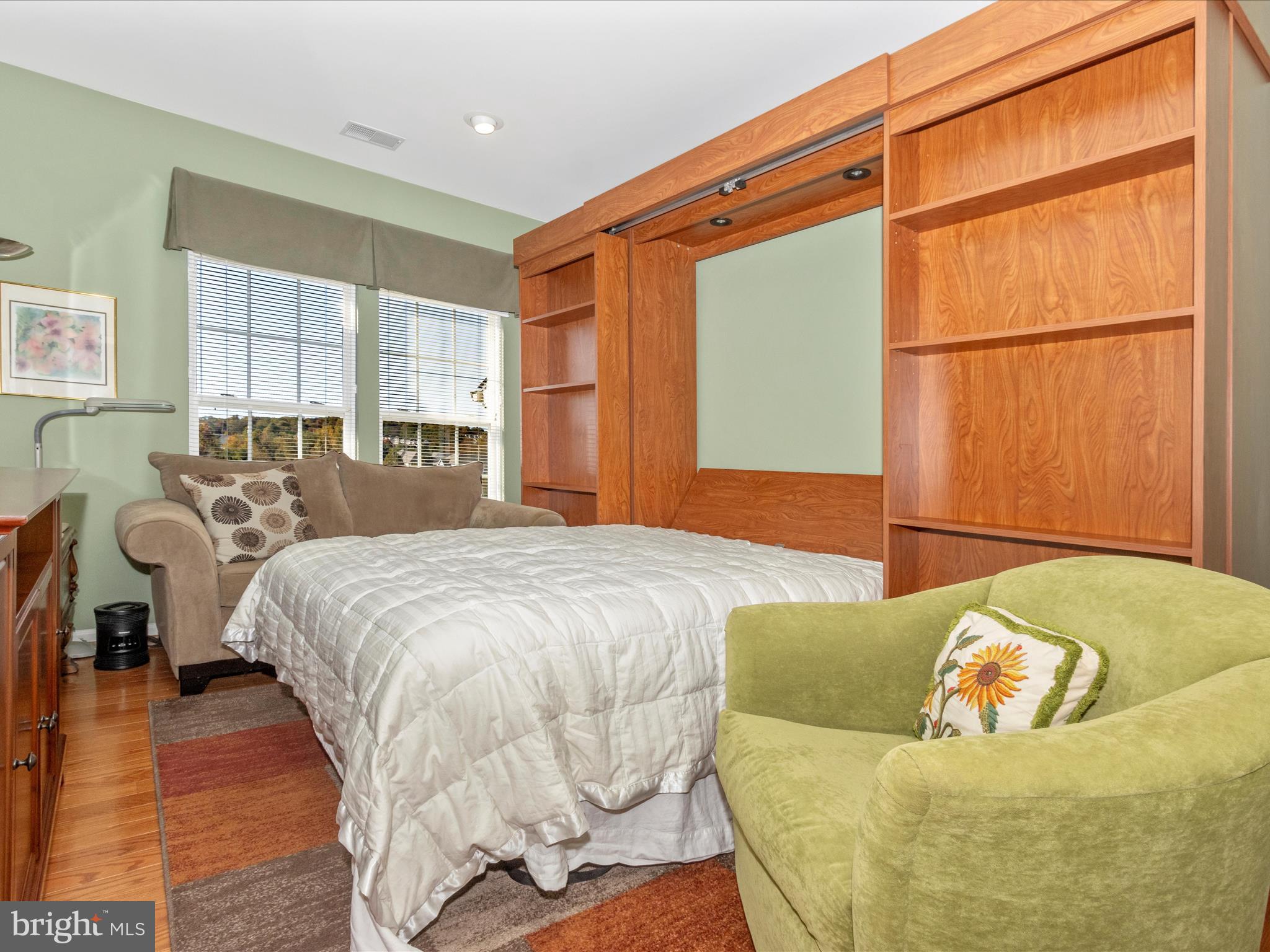 VILLAGE OF MILL RUN - Residential