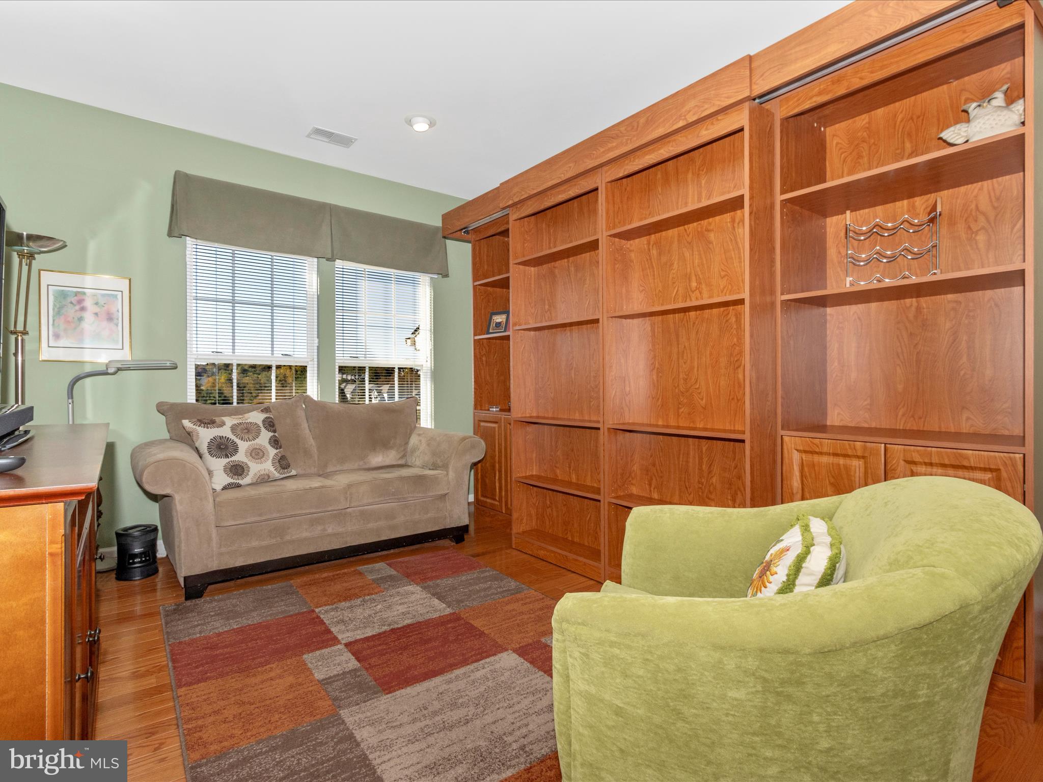 VILLAGE OF MILL RUN - Residential