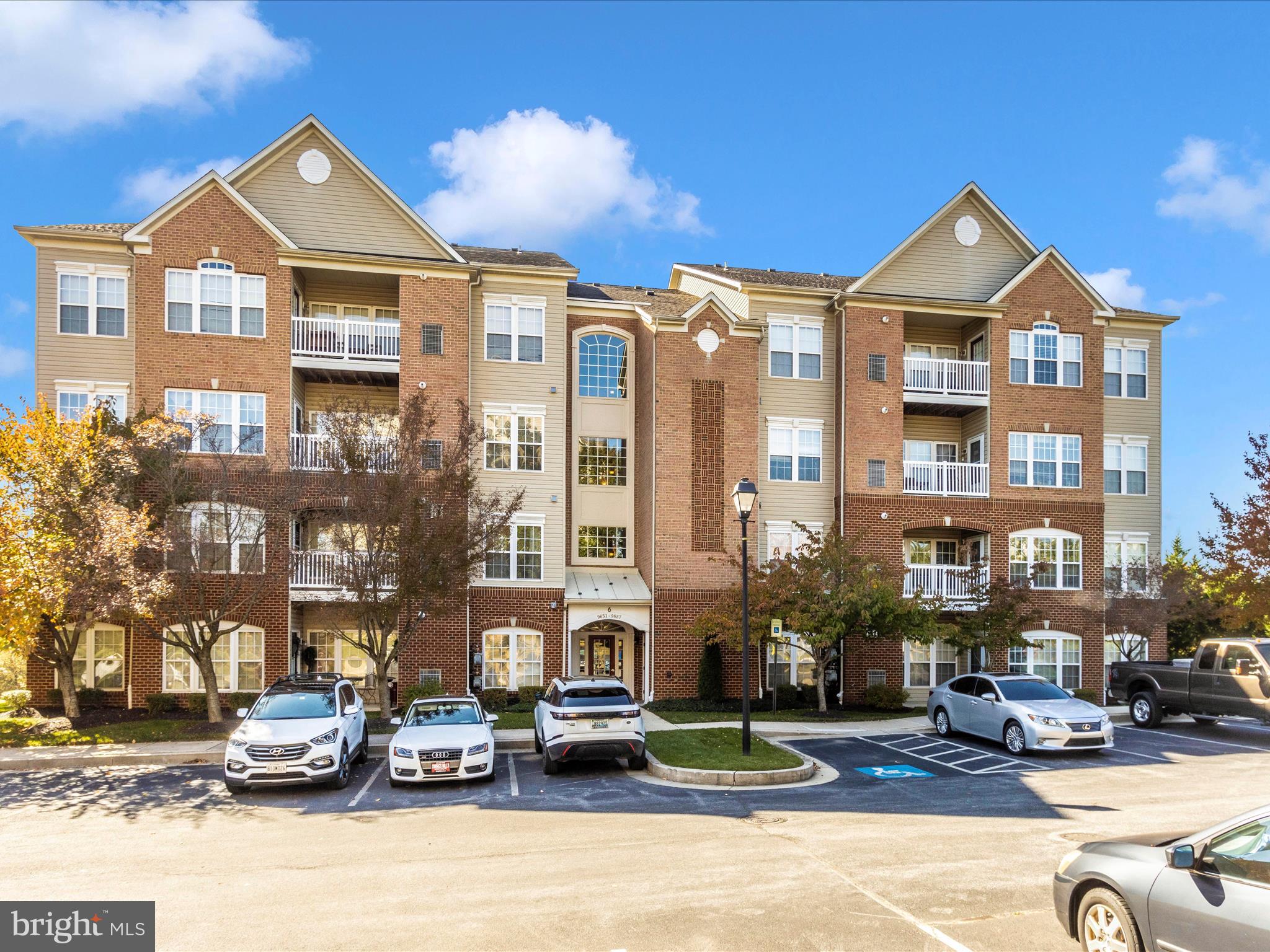 VILLAGE OF MILL RUN - Residential