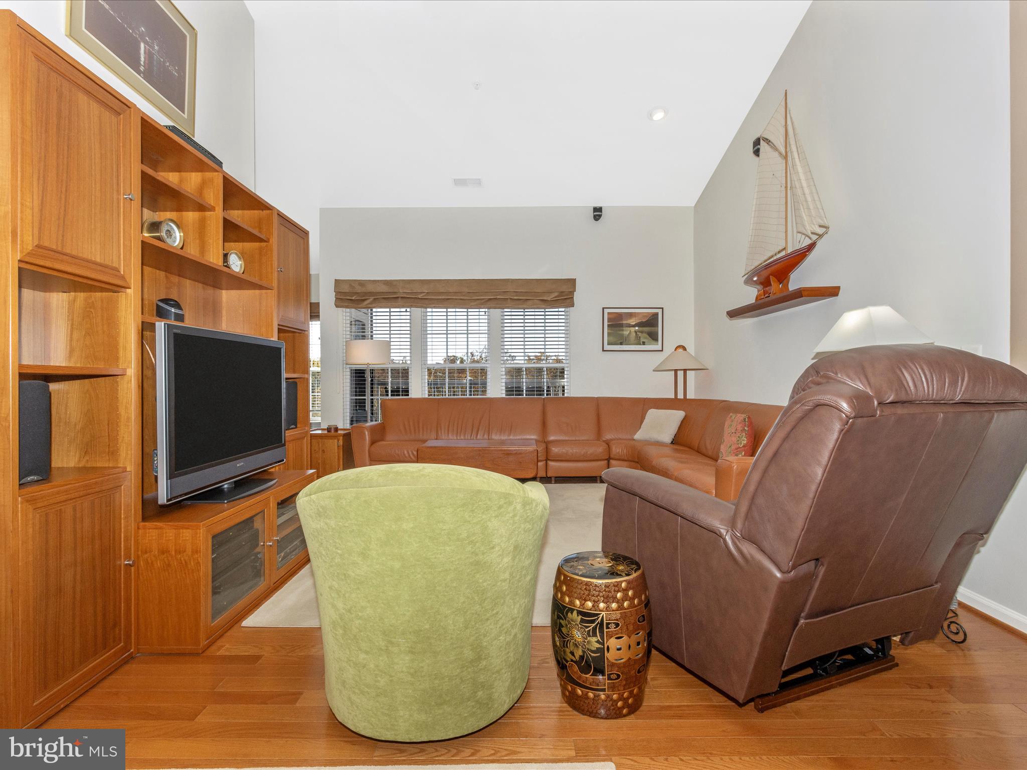 VILLAGE OF MILL RUN - Residential