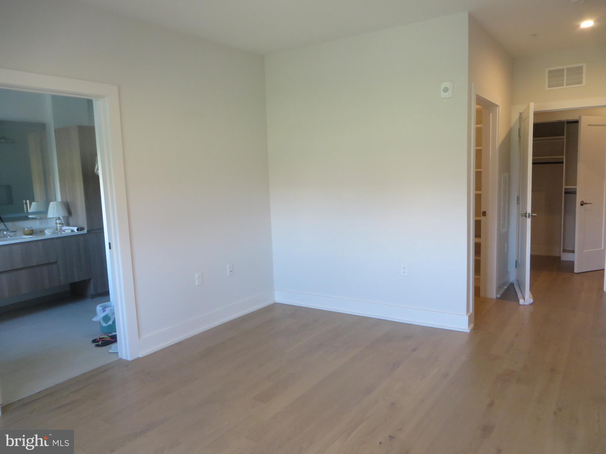 POTOMAC  YARDS - Residential Lease