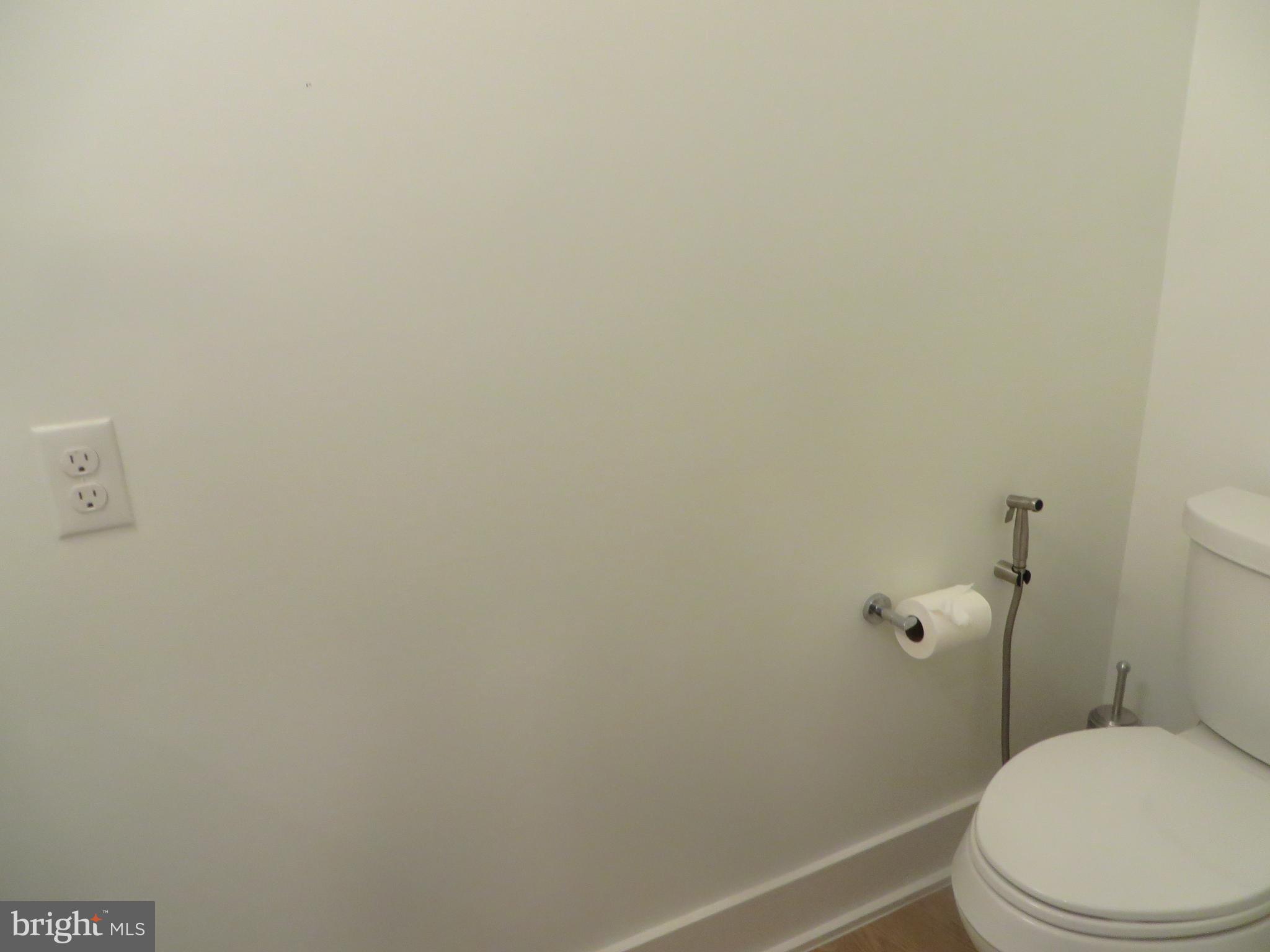 POTOMAC  YARDS - Residential Lease