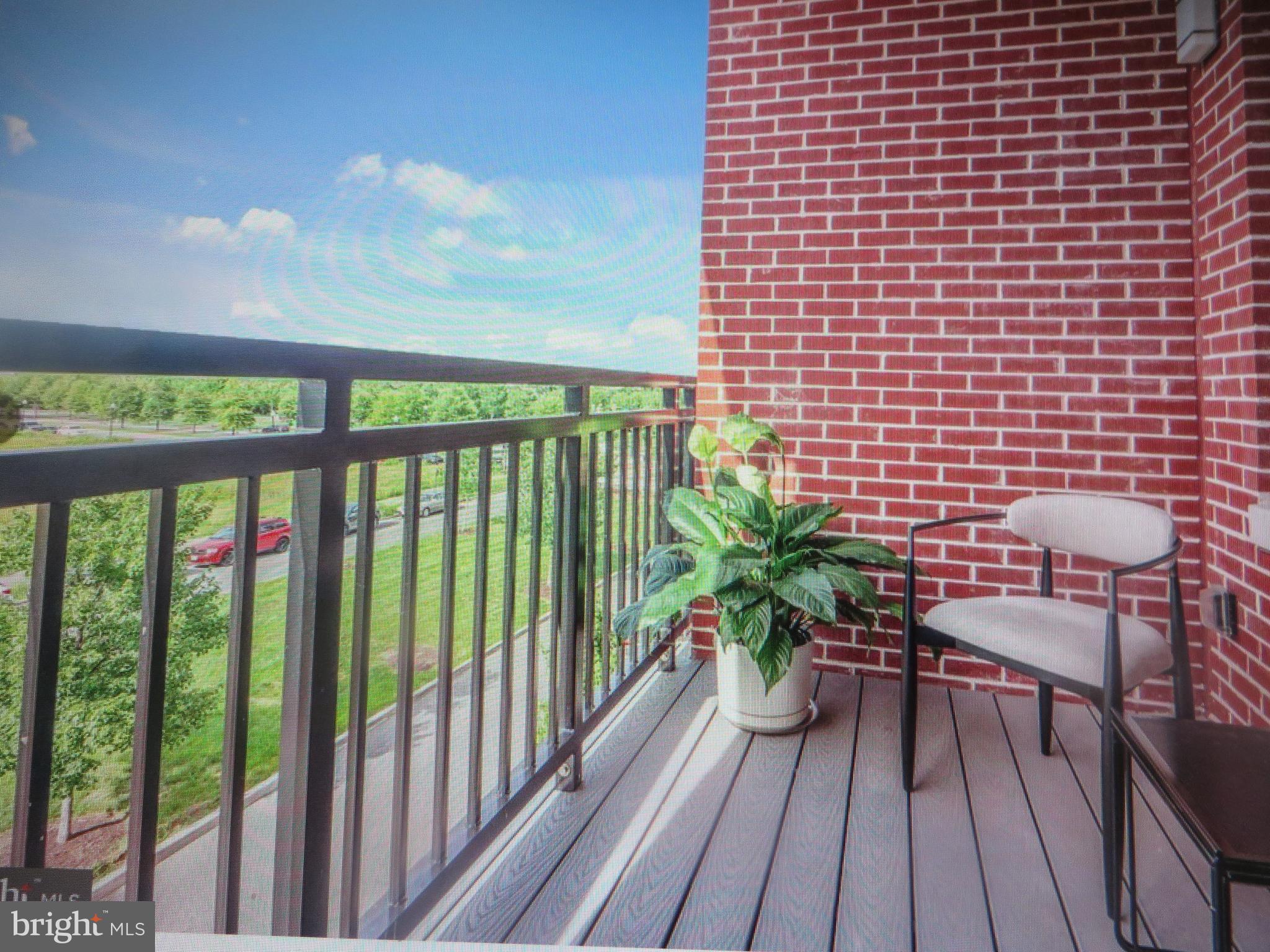 POTOMAC  YARDS - Residential Lease